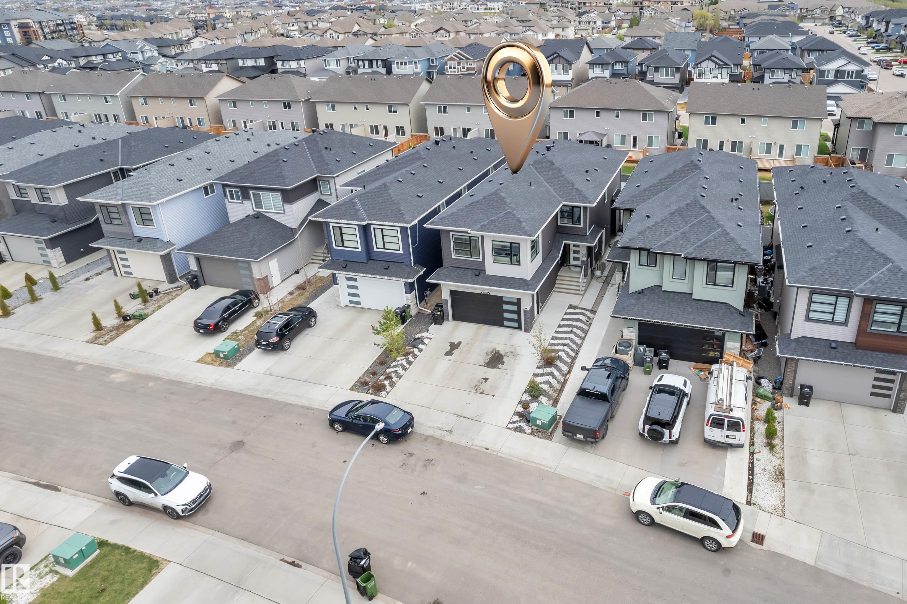 8025 174a Avenue NW, Crystallina Nera West, Edmonton