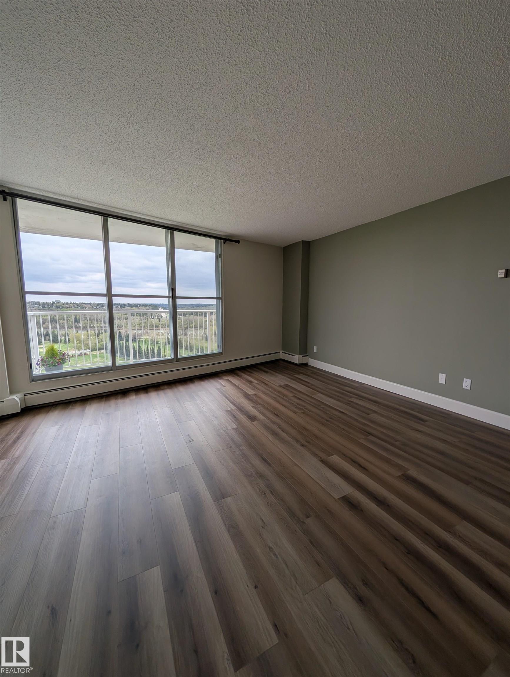 Photo 18 at 705 - 12141 Jasper Avenue NW, Wîhkwêntôwin, Edmonton
