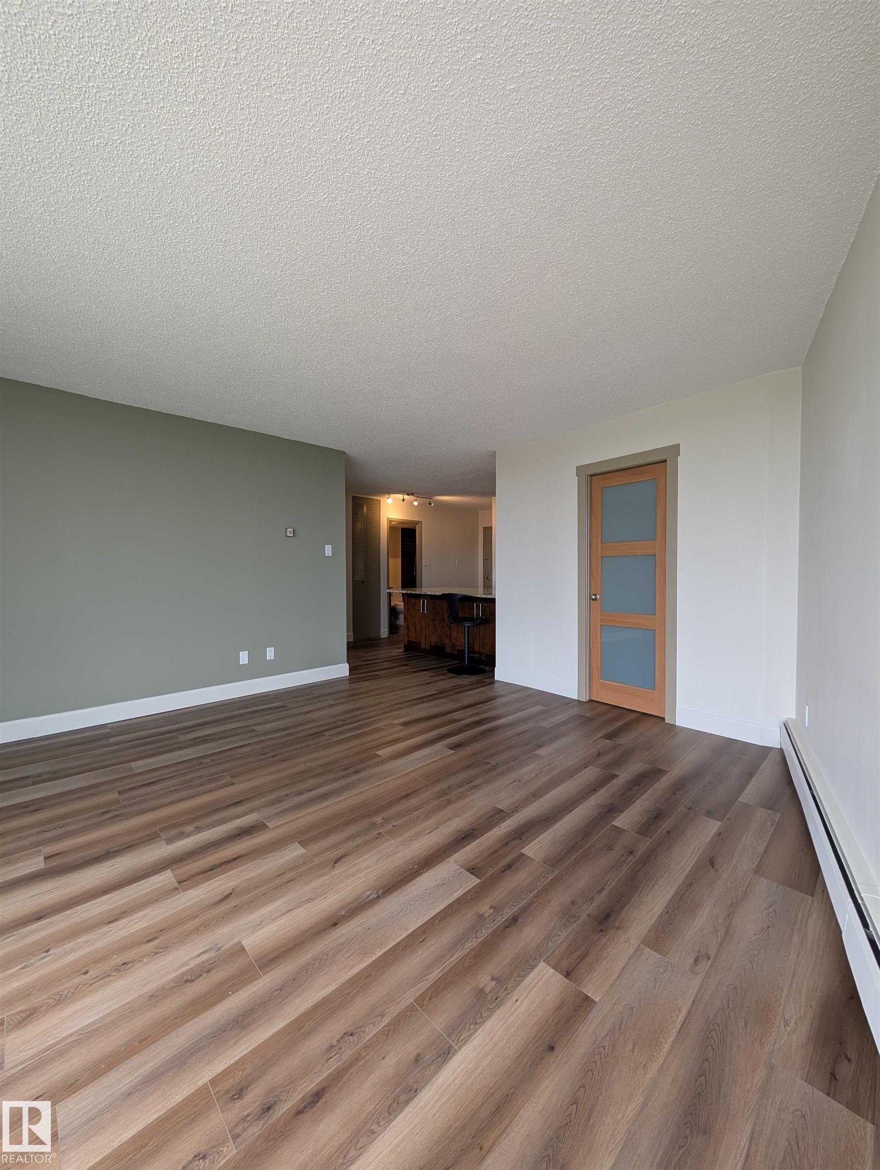 Photo 20 at 705 - 12141 Jasper Avenue NW, Wîhkwêntôwin, Edmonton