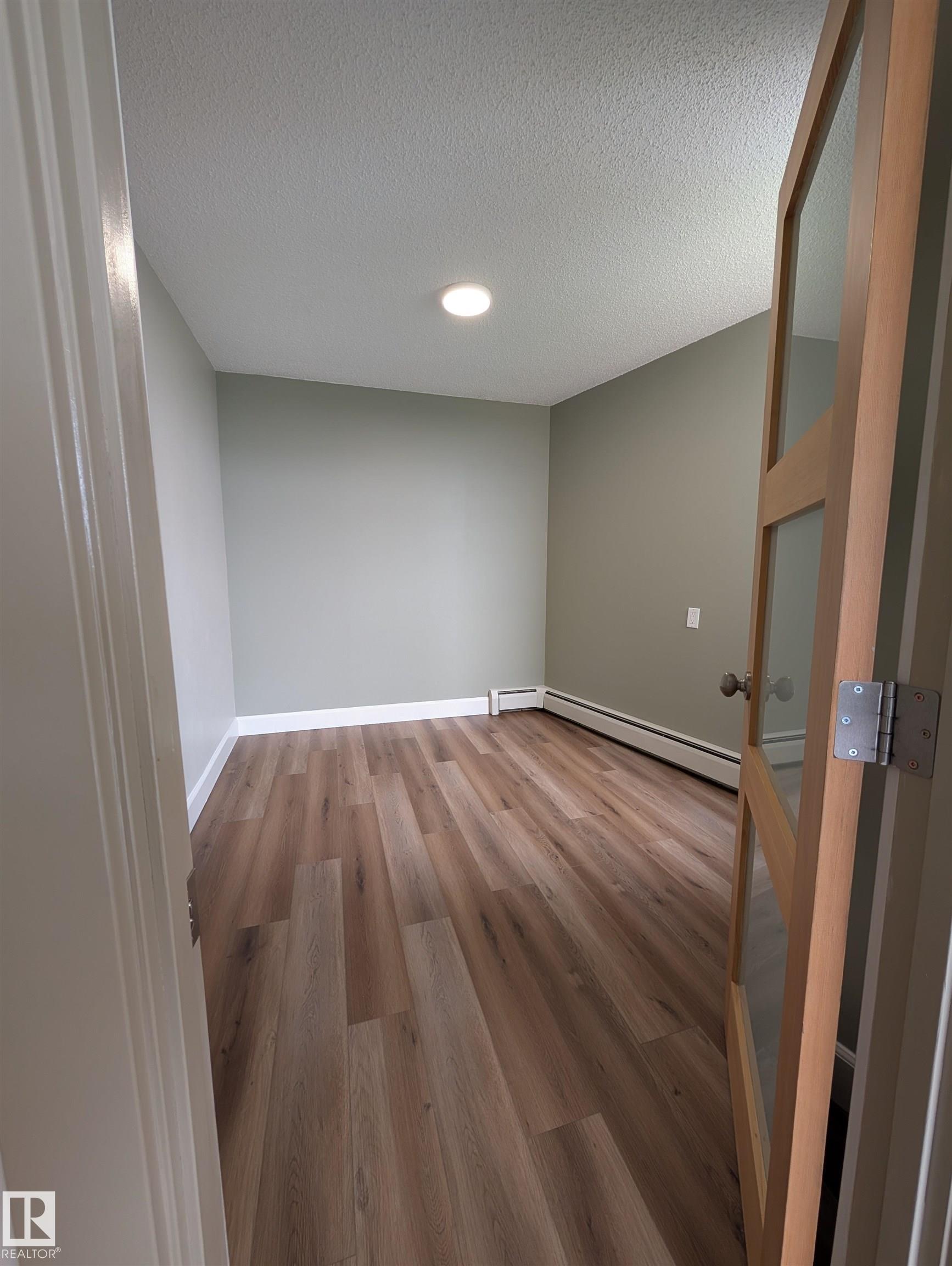 Photo 21 at 705 - 12141 Jasper Avenue NW, Wîhkwêntôwin, Edmonton
