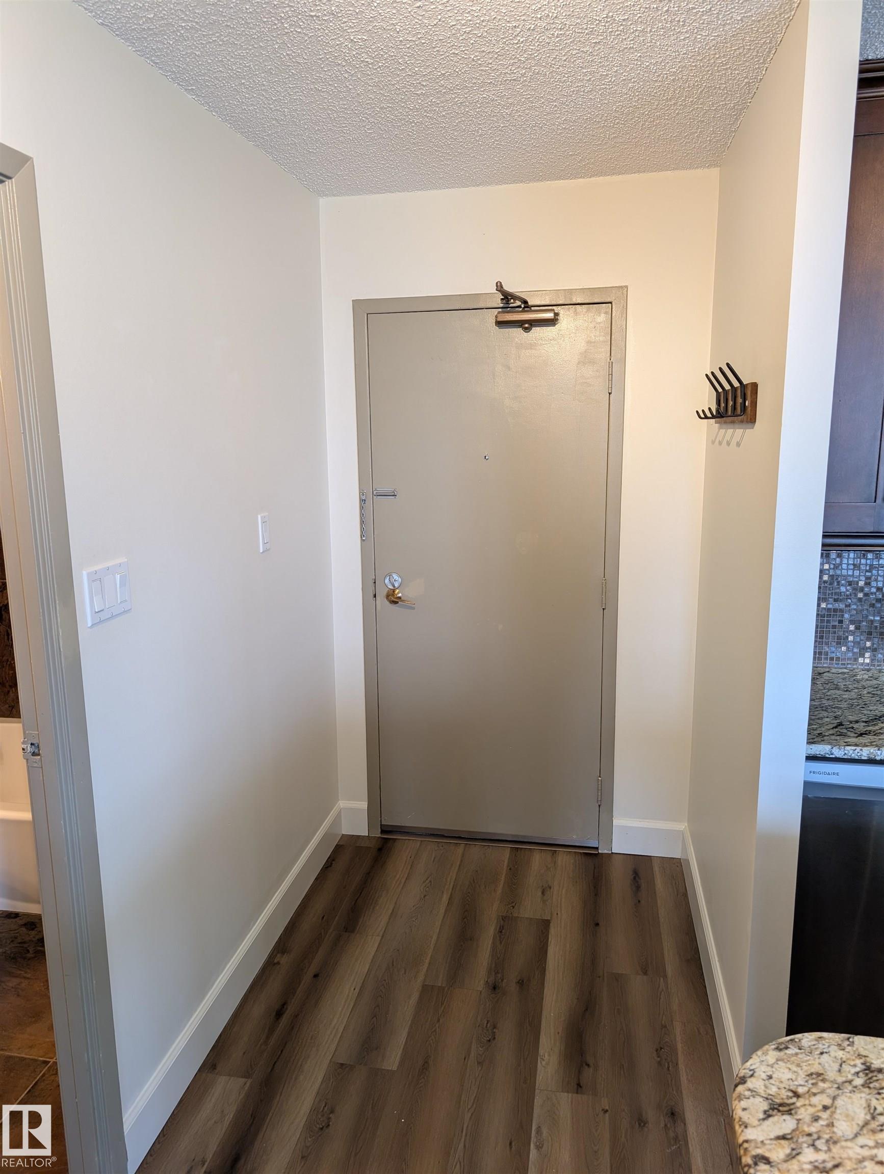 705 - 12141 Jasper Avenue NW, Wîhkwêntôwin, Edmonton