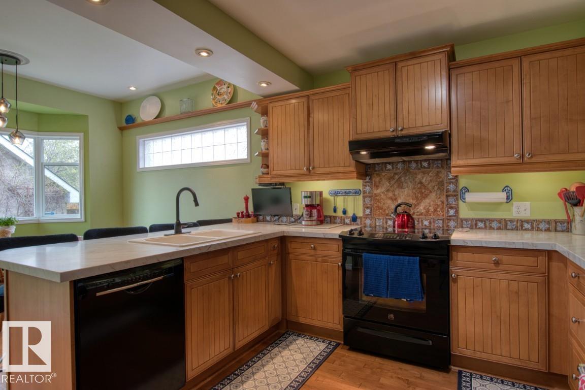 Photo 12 at 14014 106 Avenue NW, Glenora, Edmonton