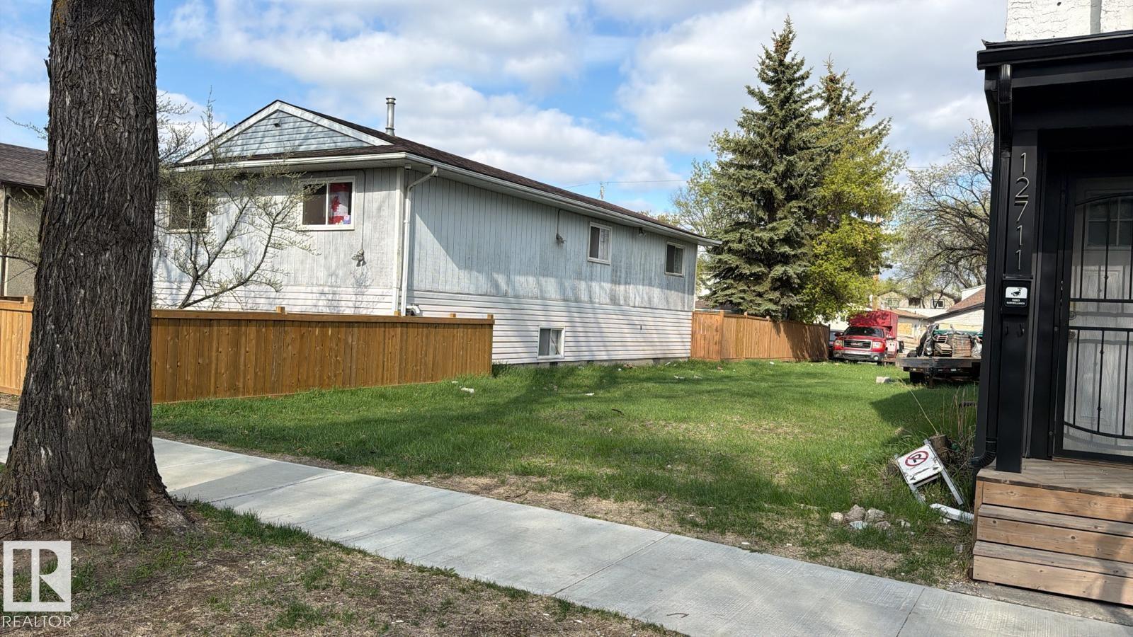 Picture for 12713 119 ST NW