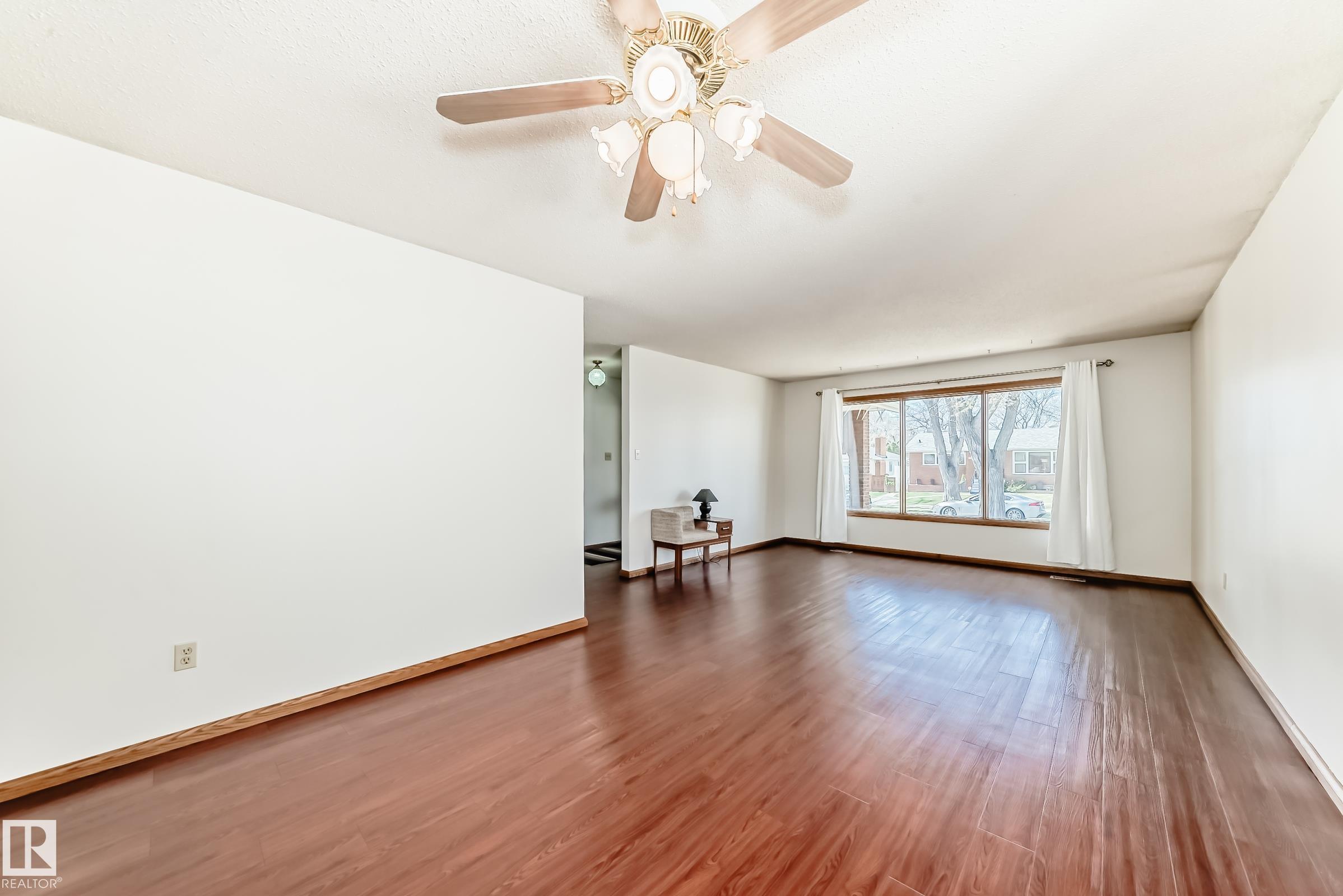 Photo 11 at 12245 55 Street NW, Newton, Edmonton