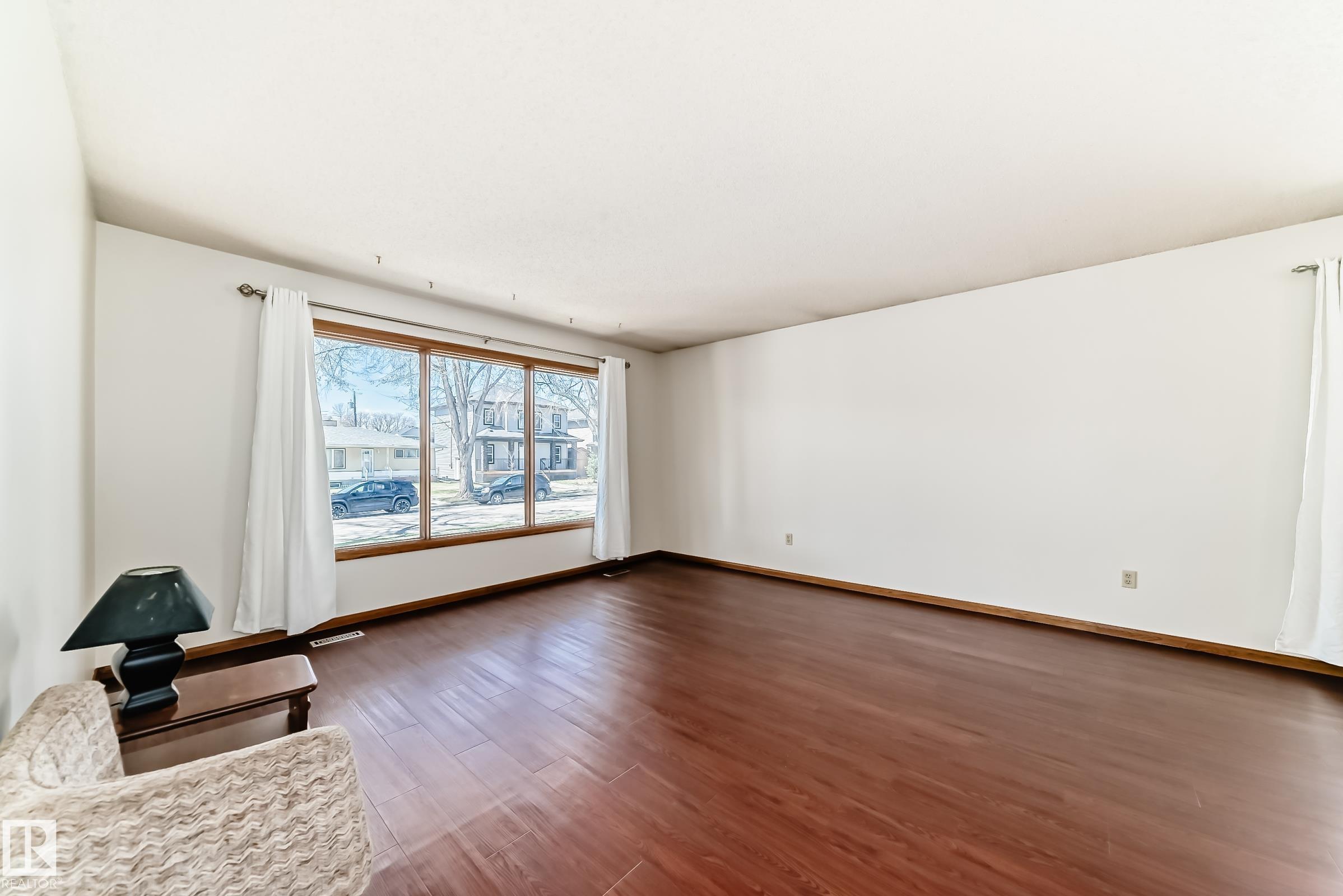 Photo 12 at 12245 55 Street NW, Newton, Edmonton