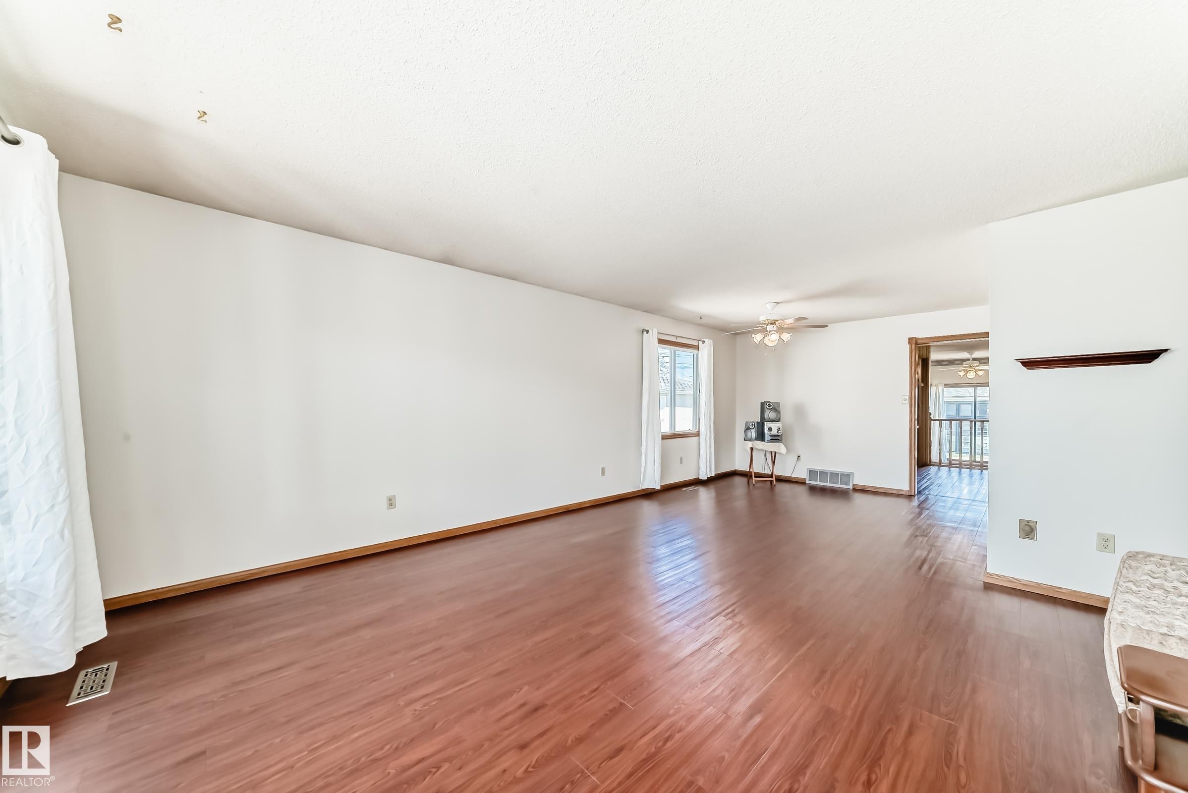 Photo 13 at 12245 55 Street NW, Newton, Edmonton