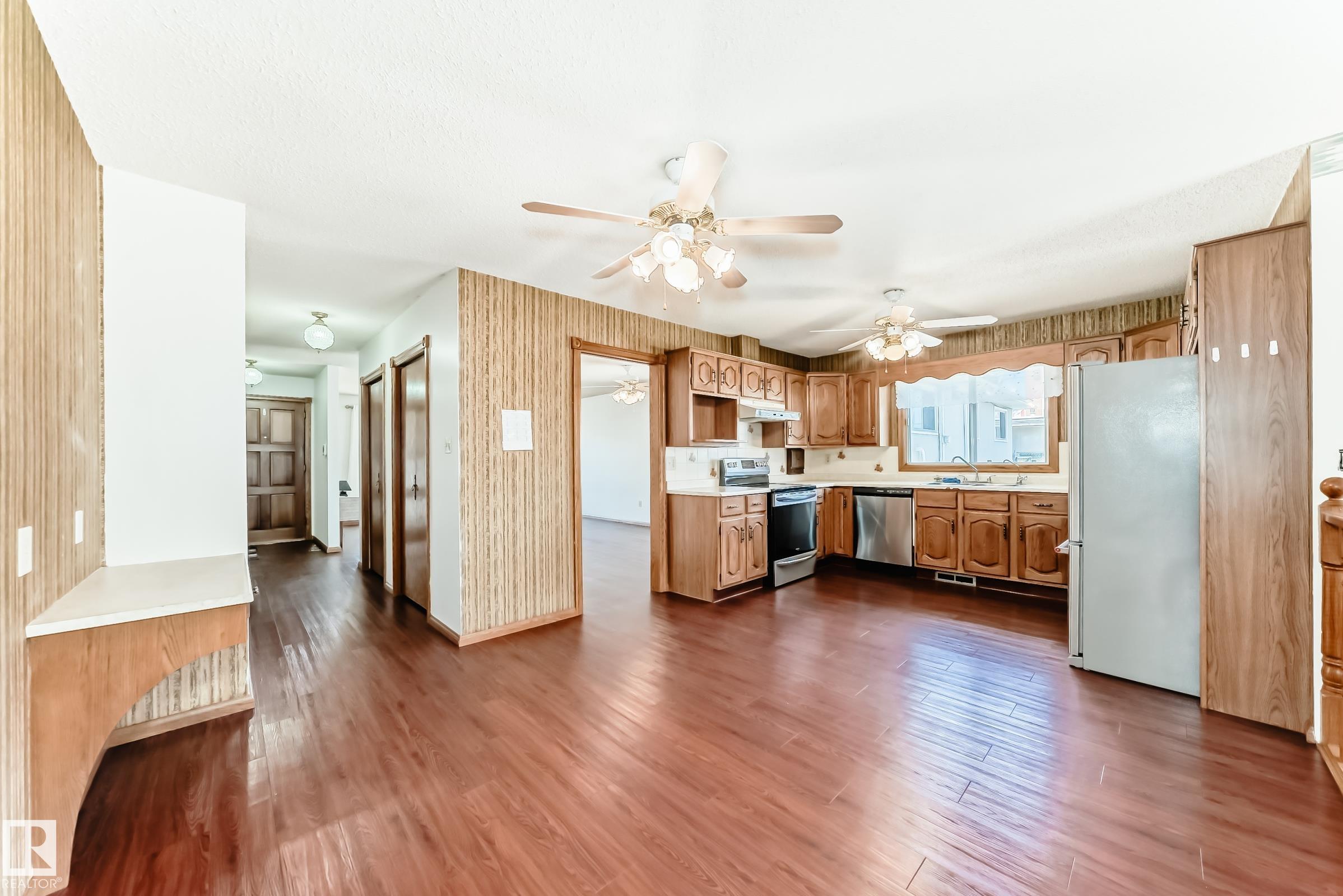 Photo 8 at 12245 55 Street NW, Newton, Edmonton