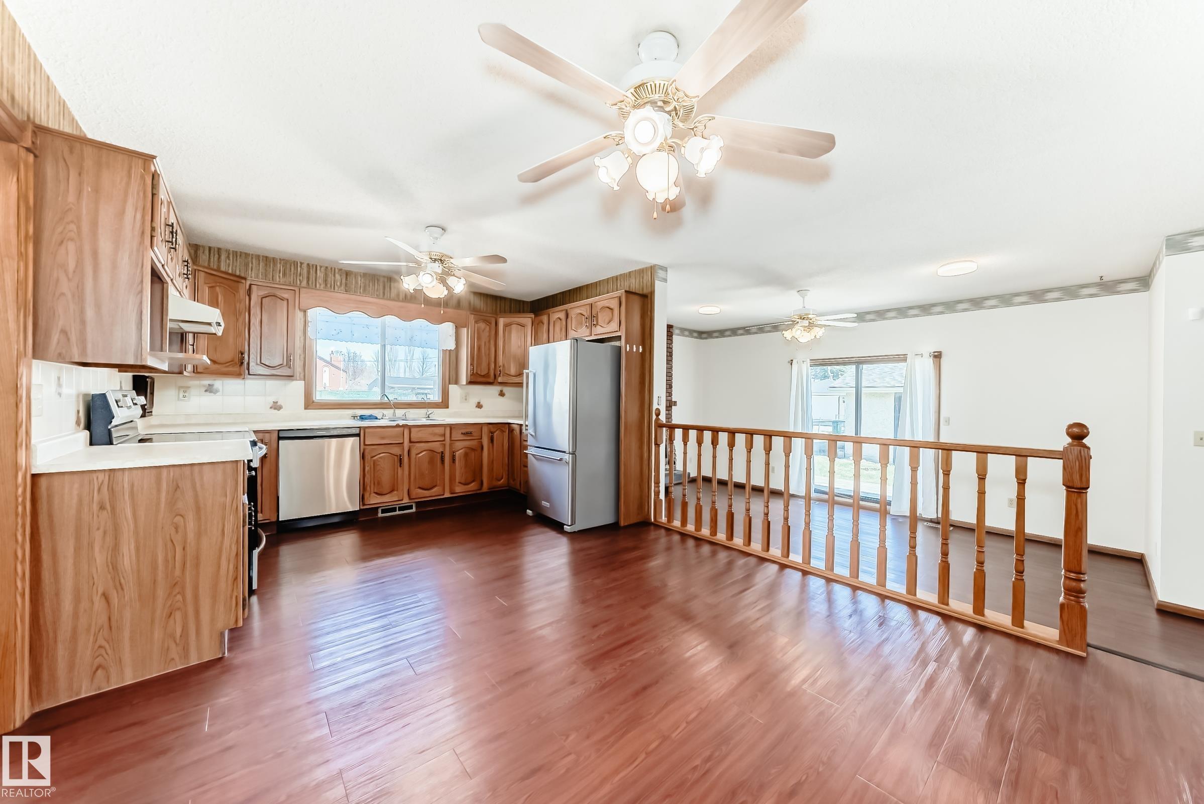 Photo 9 at 12245 55 Street NW, Newton, Edmonton