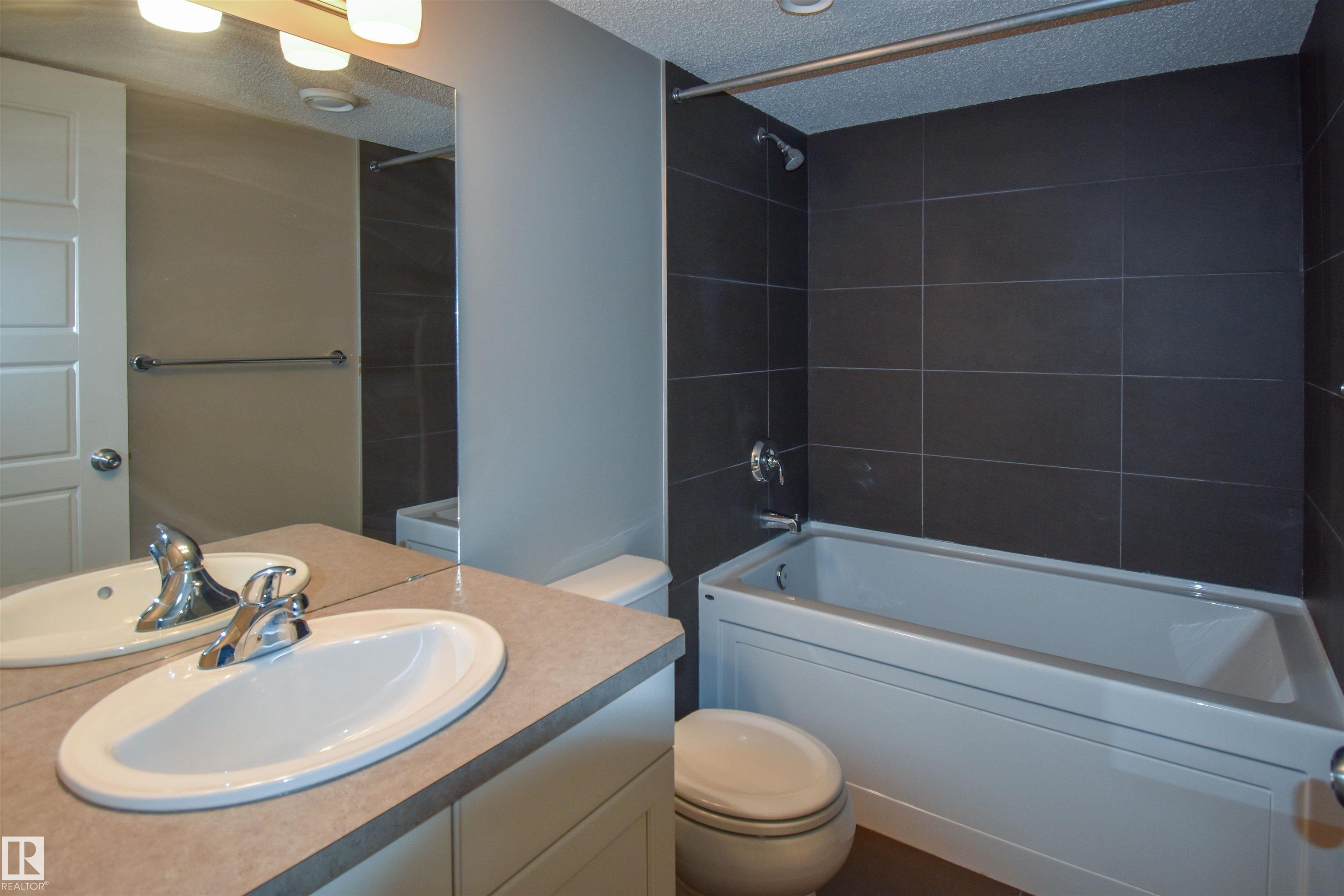 Photo 25 at 19 Meadowgrove Lane, McLaughlin, Spruce Grove