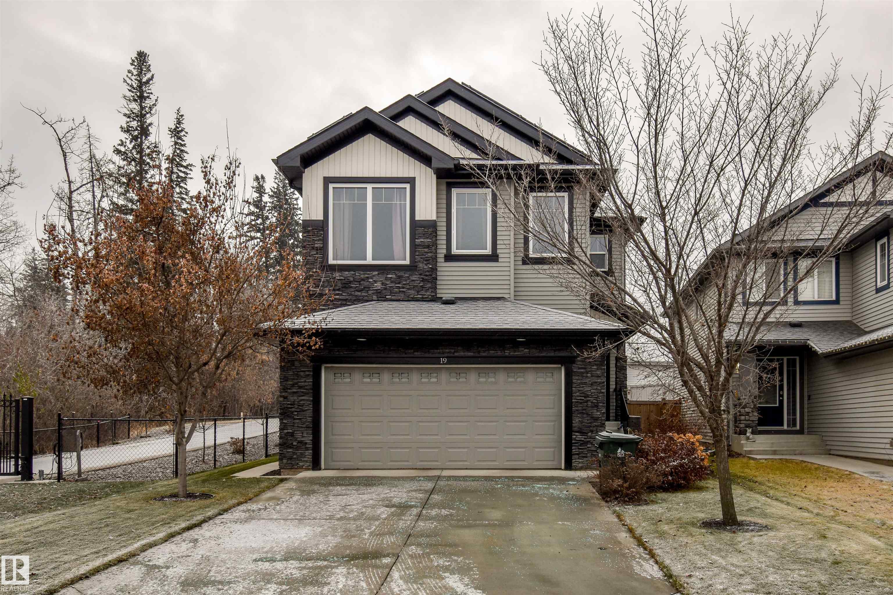 Photo 35 at 19 Meadowgrove Lane, McLaughlin, Spruce Grove