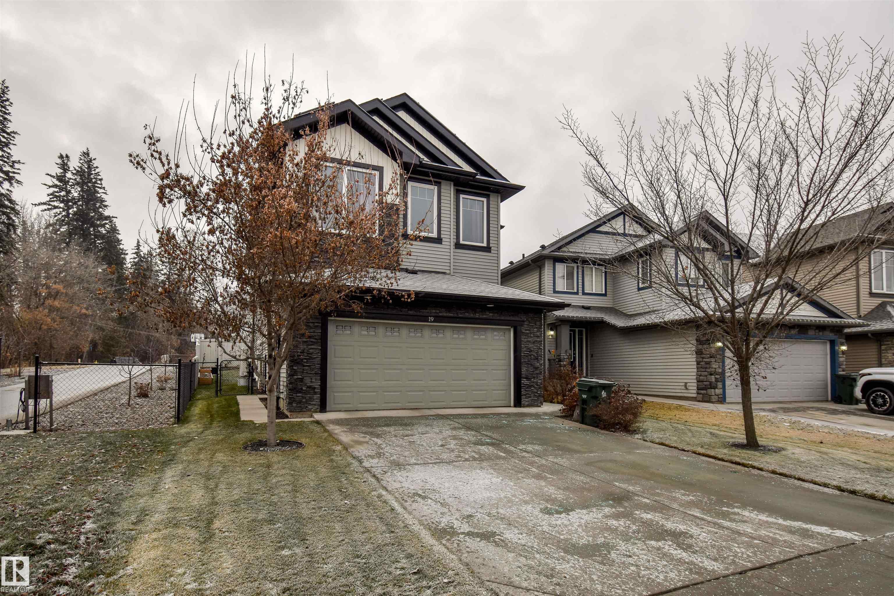 Photo 36 at 19 Meadowgrove Lane, McLaughlin, Spruce Grove