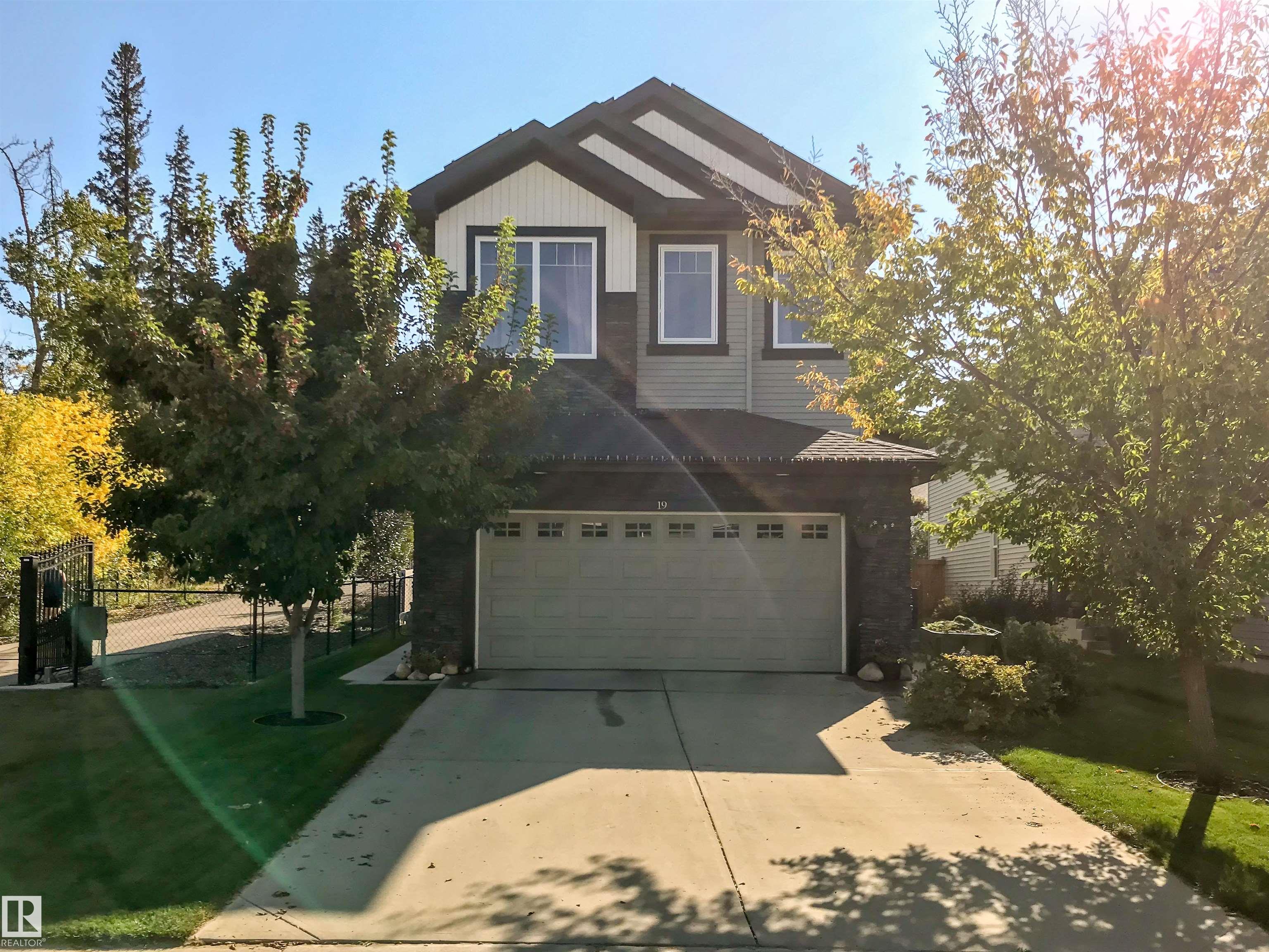 Photo 42 at 19 Meadowgrove Lane, McLaughlin, Spruce Grove