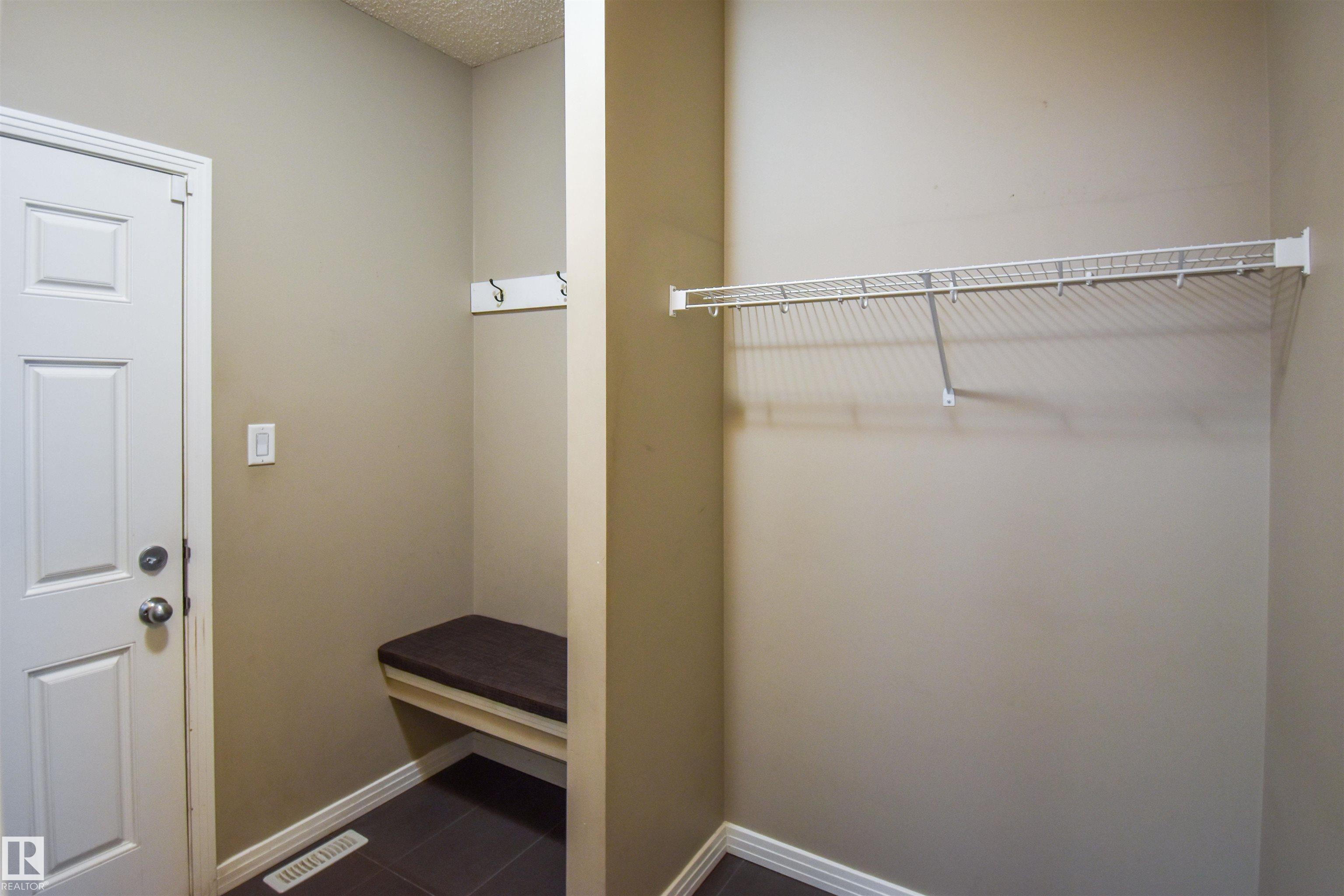 Photo 9 at 19 Meadowgrove Lane, McLaughlin, Spruce Grove