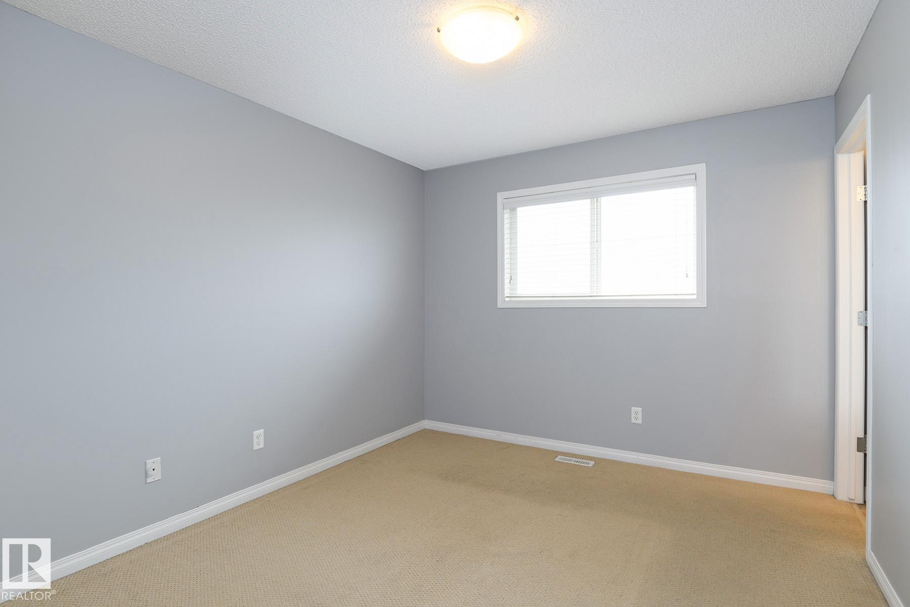 https://zimg.paragon.ice.com/ParagonImages/Property/PM/RAE/225401200/16/0/0/e895803111ee4c7a7d53e46fda1d88ef/1/bd72ddc985833eb3063c3acbc42ae1c9/225401200-ad9283b8-e3ac-4861-99e7-8f2af71c4c3e.JPG