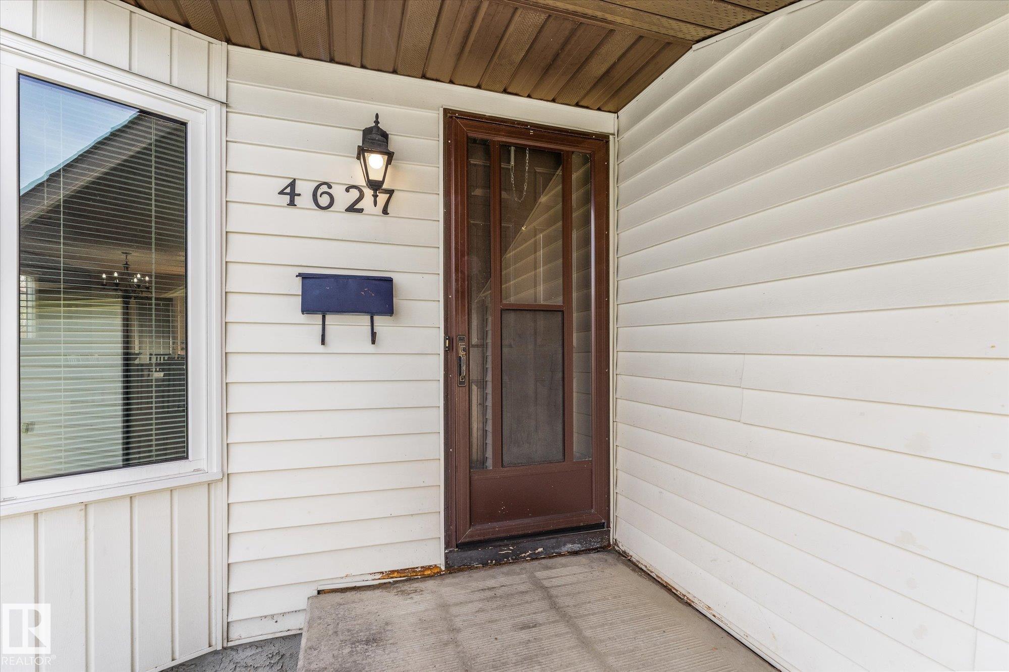 Picture for 4627 10A AV NW