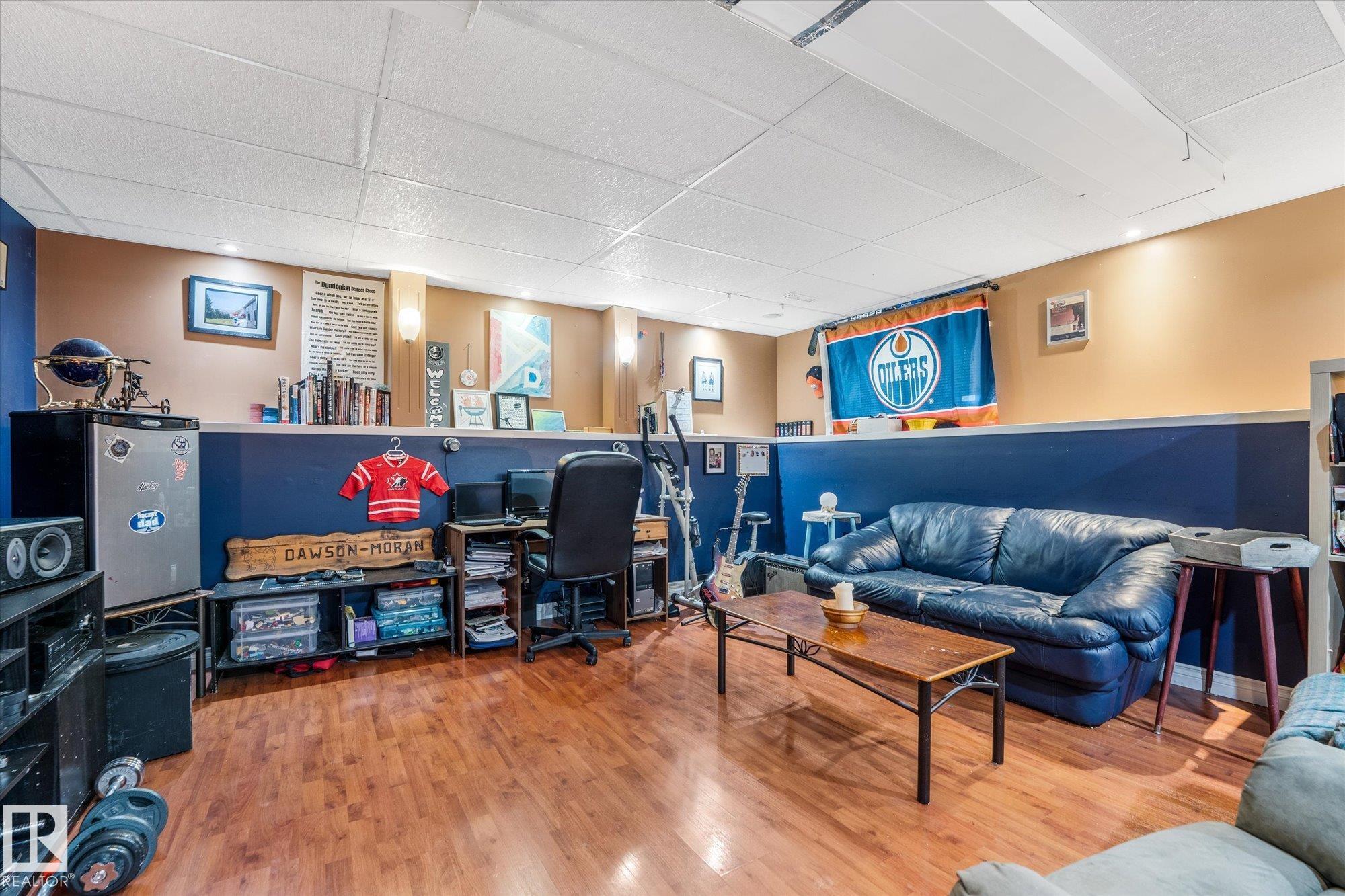 https://zimg.paragon.ice.com/ParagonImages/Property/PM/RAE/225401204/25/0/0/d44c45342d6df846a432fba2ccd49a04/1/b906492a4c0c2ae491b56cba4cdbf671/225401204-7f301d4b-a8e3-4482-81cb-0c7451cfdce9.JPG