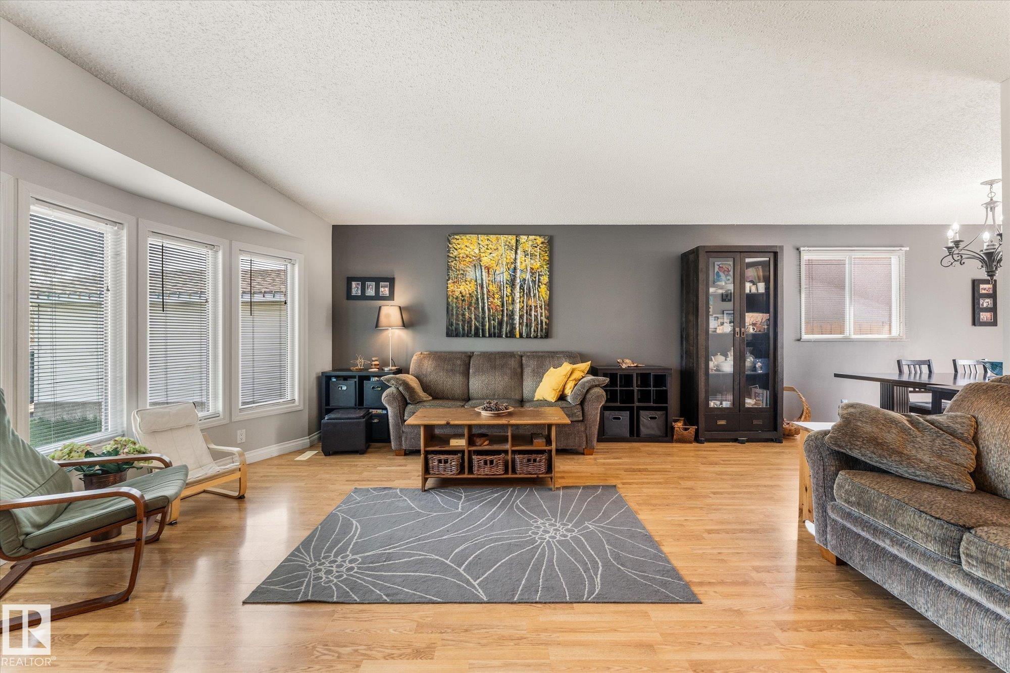Picture for 4627 10A AV NW