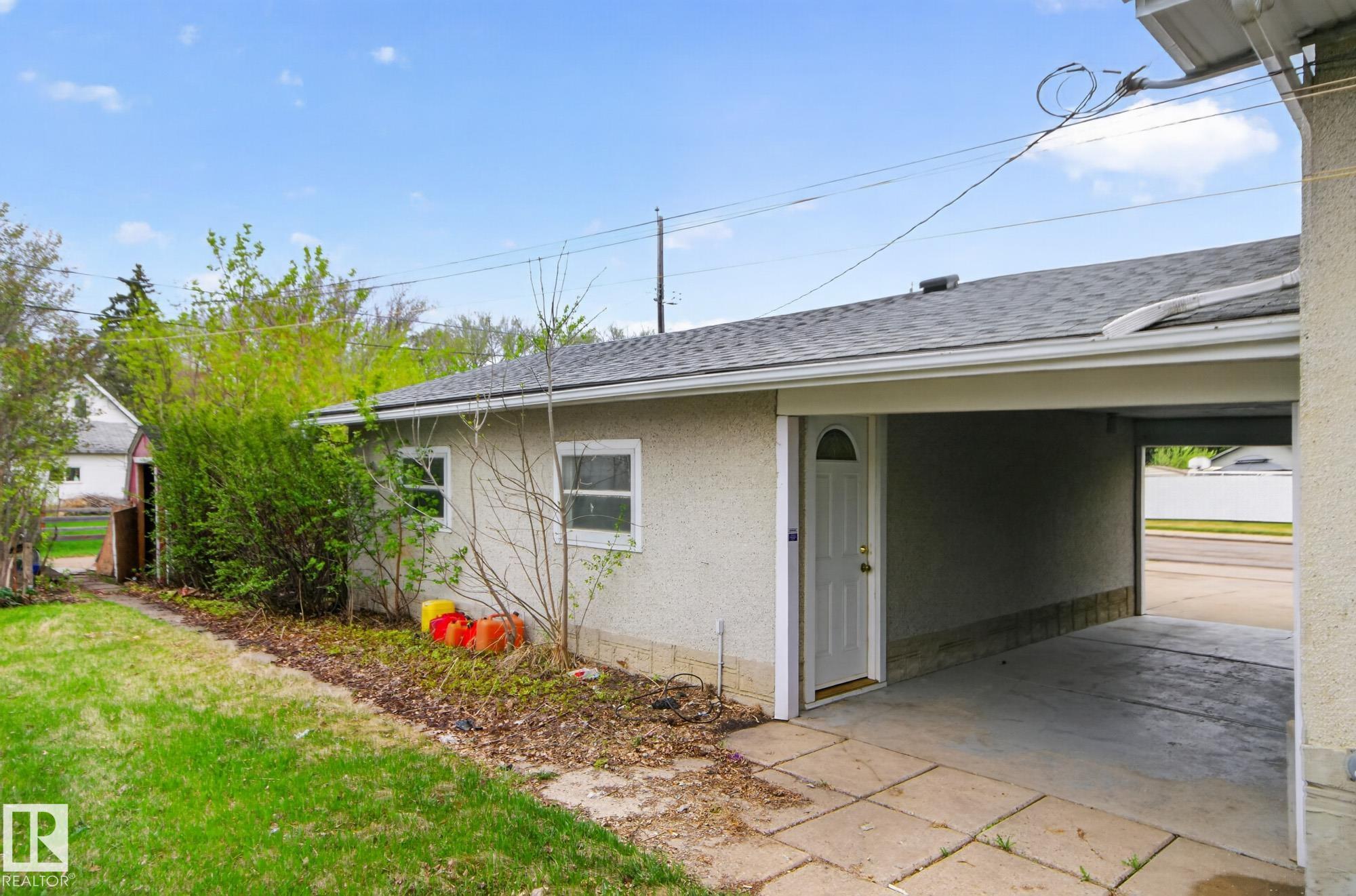 Photo 29 at 11901 42 Street NW, Beacon Heights, Edmonton