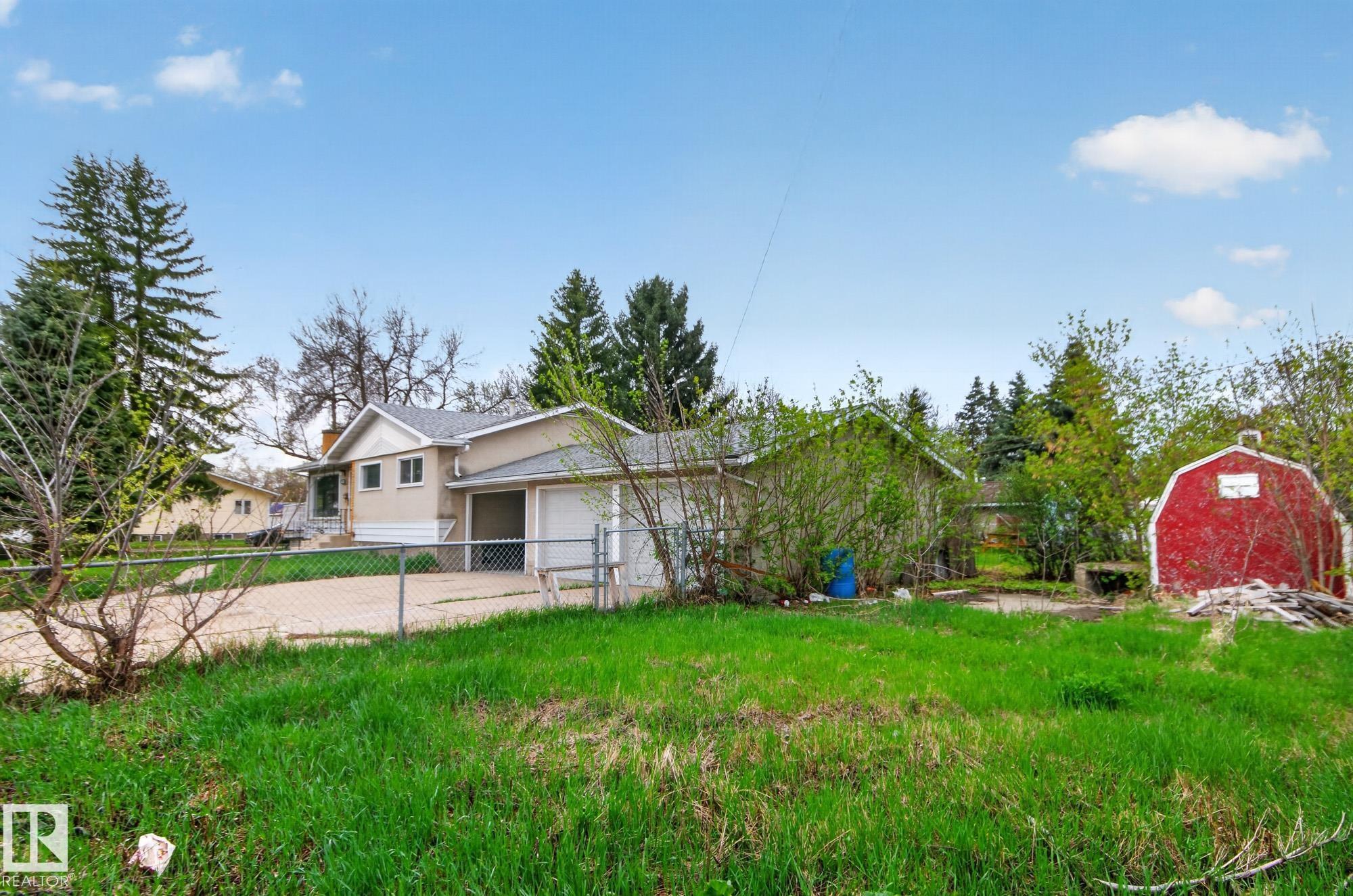 Photo 30 at 11901 42 Street NW, Beacon Heights, Edmonton