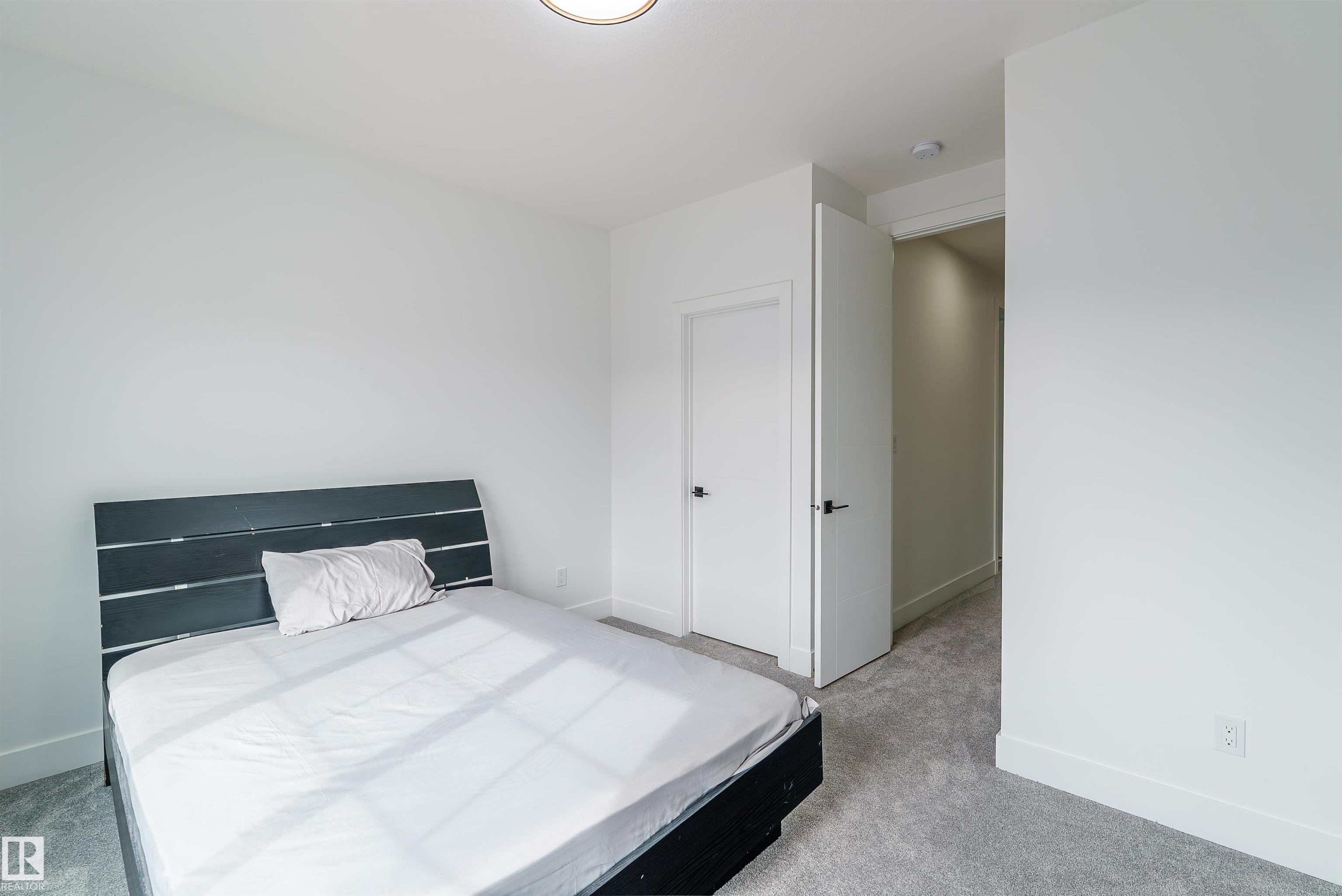 https://zimg.paragon.ice.com/ParagonImages/Property/PM/RAE/225401210/33/0/0/d235f28cca4d2318fce12fb051bd5c34/1/7a2daad6123462f7fa9c80b3d464b7f7/225401210-1dd83b3d-41cc-44ca-ad4a-c3606ec22657.JPG