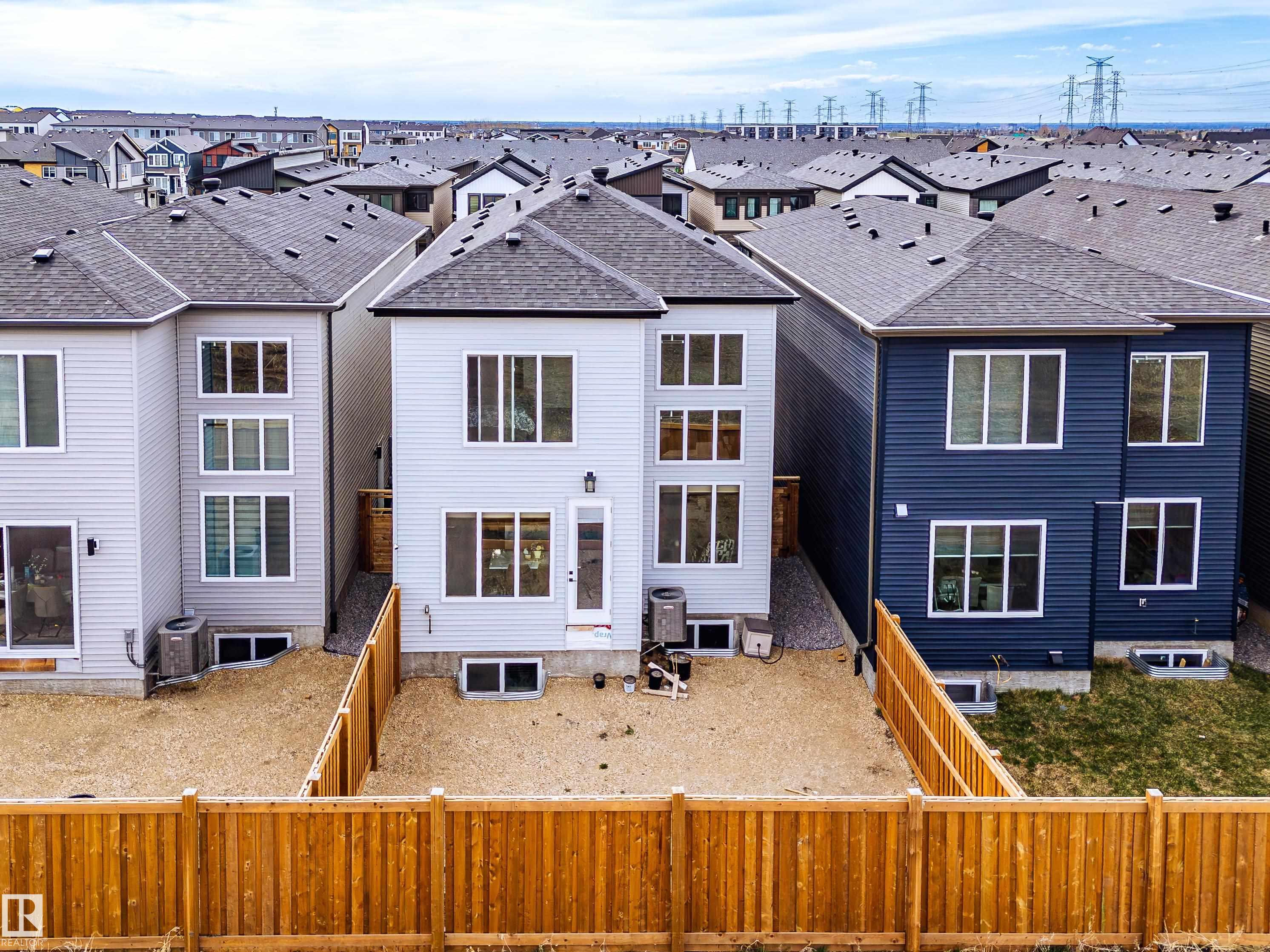 https://zimg.paragon.ice.com/ParagonImages/Property/PM/RAE/225401210/37/0/0/fe4638bc293f1a8ca052c517bd54013d/1/7a2daad6123462f7fa9c80b3d464b7f7/225401210-f57470cc-1083-4ebb-a909-b56d51d83ccd.JPG