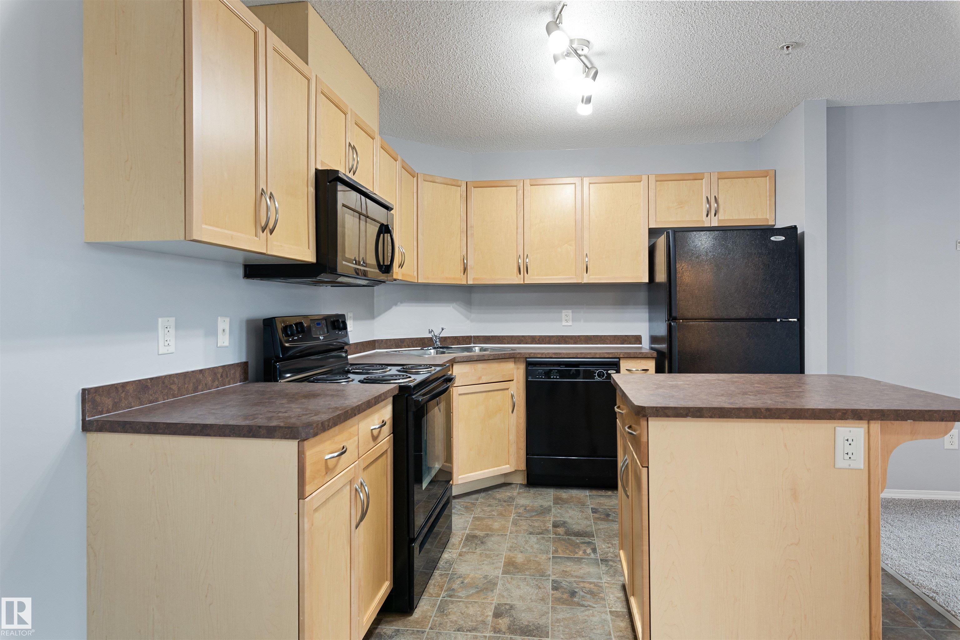 https://zimg.paragon.ice.com/ParagonImages/Property/PM/RAE/225401212/15/0/0/6da65626ca9710c9d19a7b16b1ee6fe8/1/6fcba367e7abec6b7965a0dd4f3ea79b/225401212-3b32825c-b791-46e7-a5dd-9ea7ec5526d1.JPG