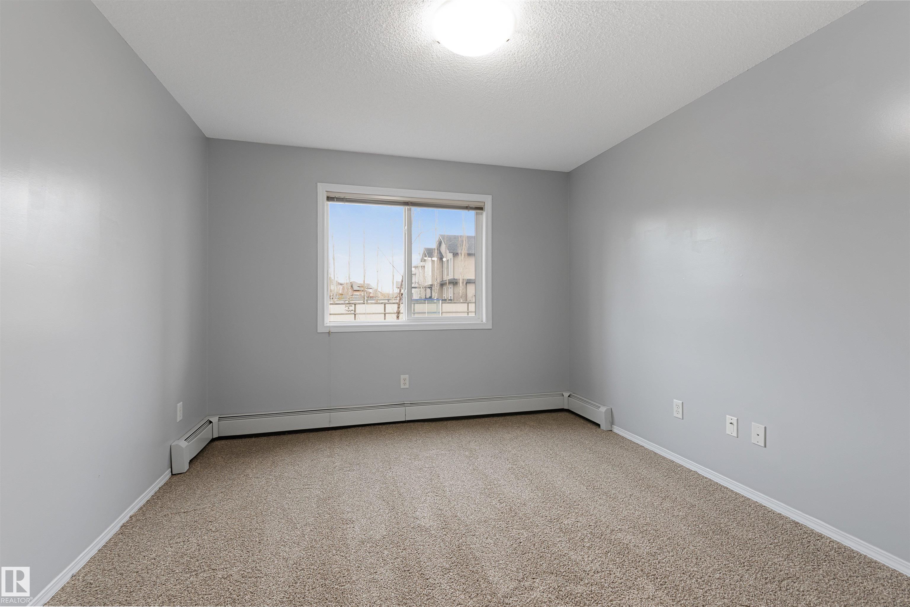 https://zimg.paragon.ice.com/ParagonImages/Property/PM/RAE/225401212/27/0/0/62ee1f8786ca67ab594ec2e28ee639bd/1/6fcba367e7abec6b7965a0dd4f3ea79b/225401212-91194a11-a12f-4746-85f4-b1eeb9fada12.JPG