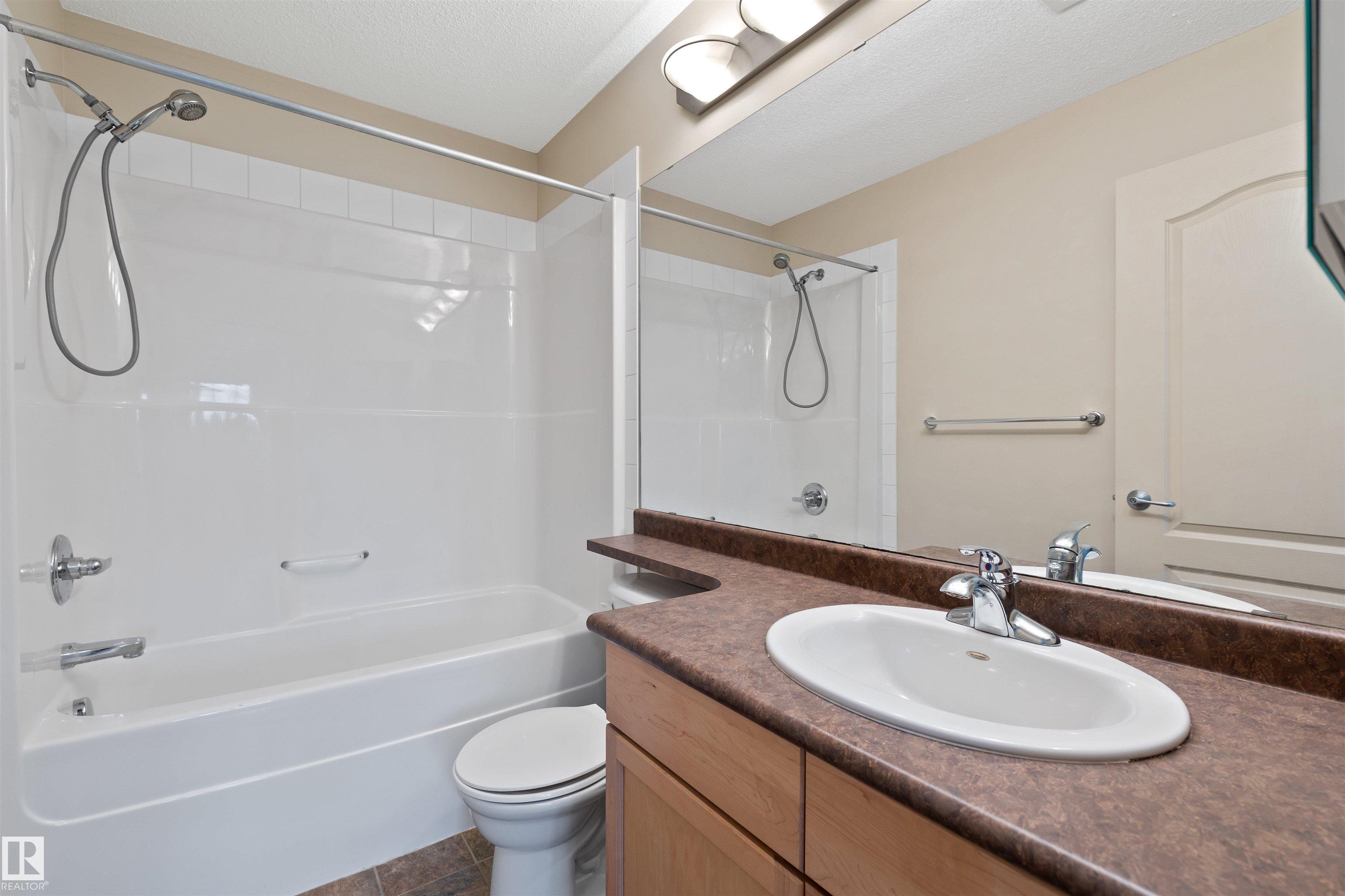https://zimg.paragon.ice.com/ParagonImages/Property/PM/RAE/225401212/30/0/0/afd9b6ea93e4271dc717e6f7191d1228/1/6fcba367e7abec6b7965a0dd4f3ea79b/225401212-dd819d3b-1499-4f68-bd32-3971fe6e8529.JPG