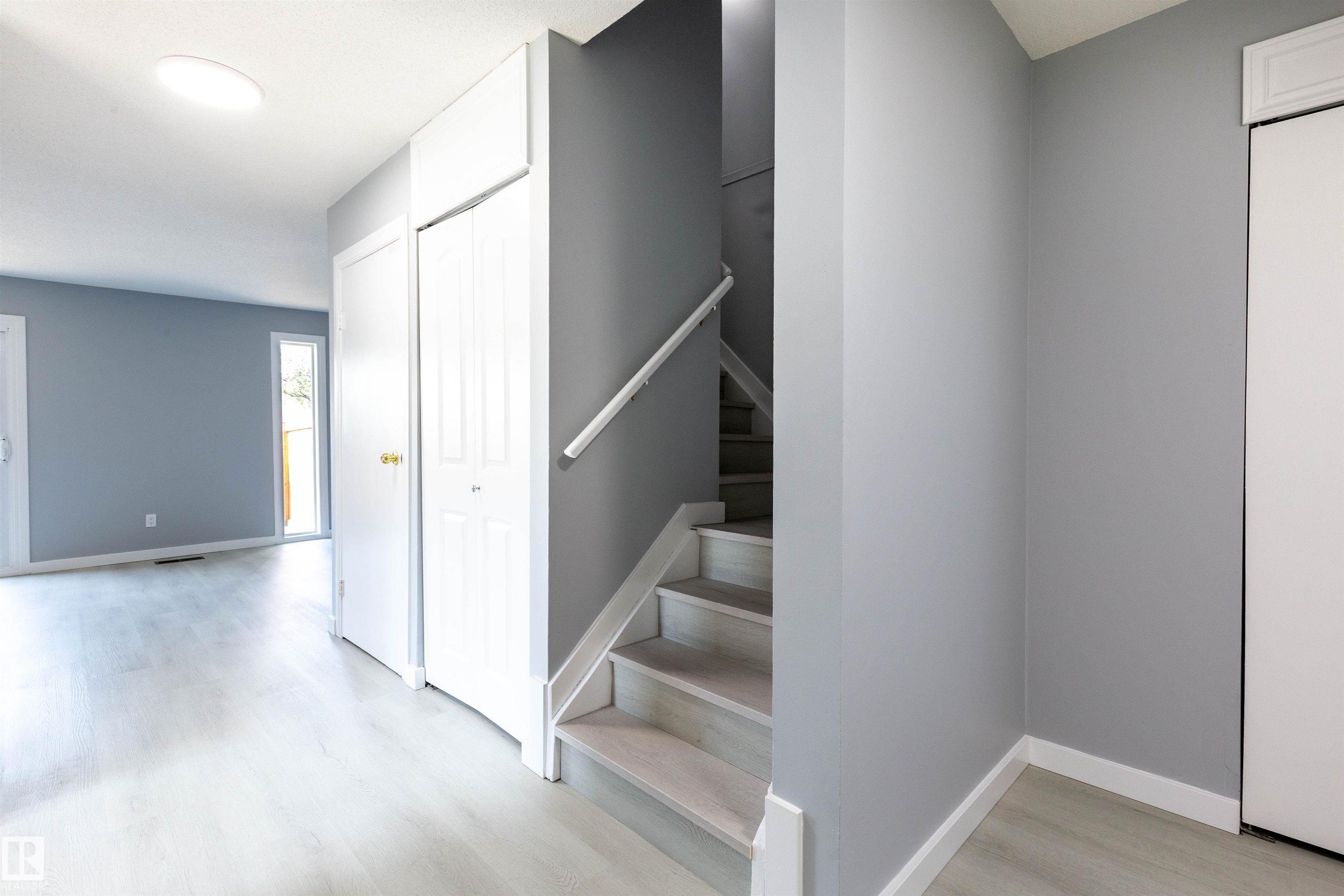 547 Dunluce Road NW, Dunluce, Edmonton