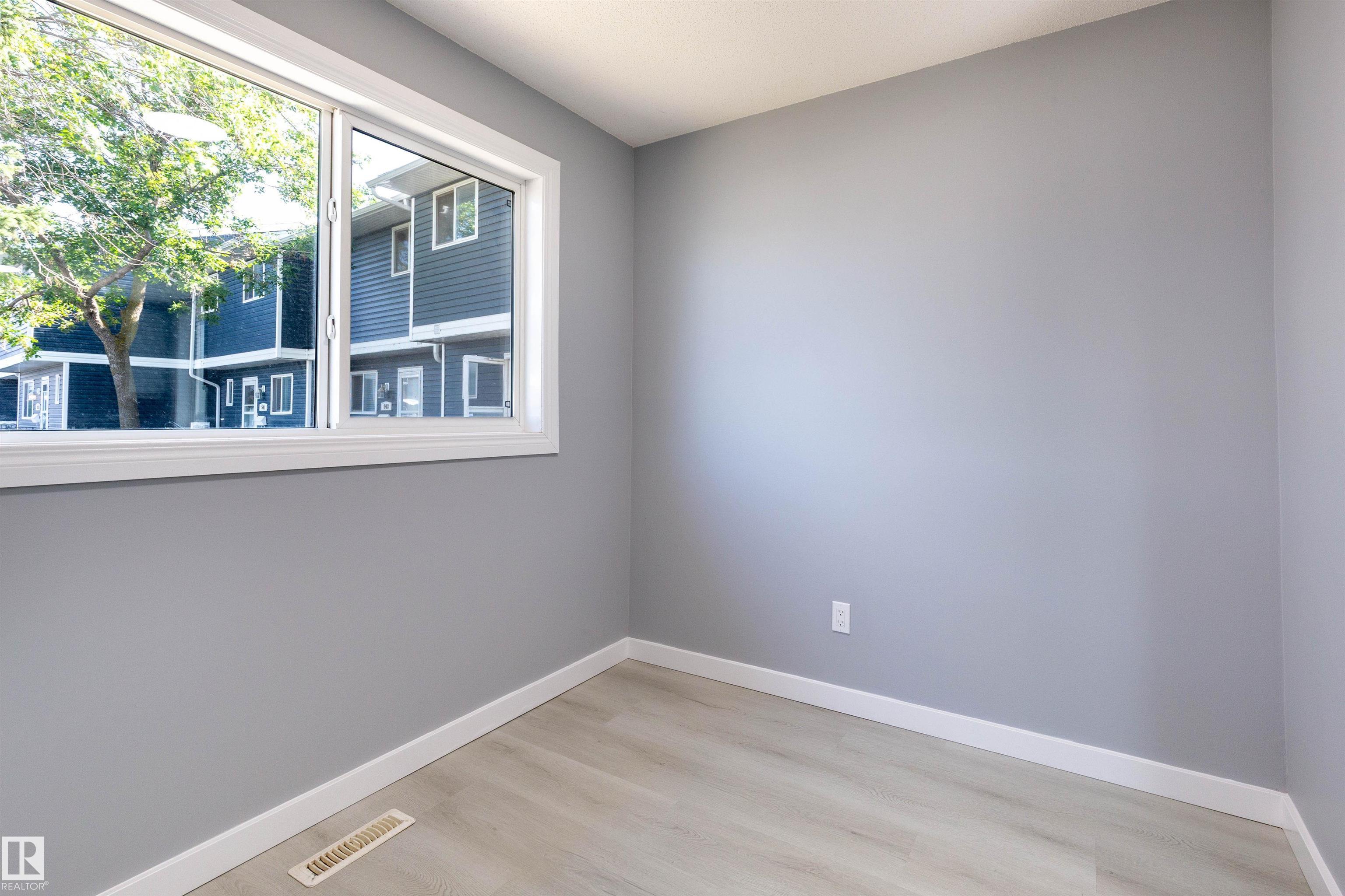 547 Dunluce Road NW, Dunluce, Edmonton