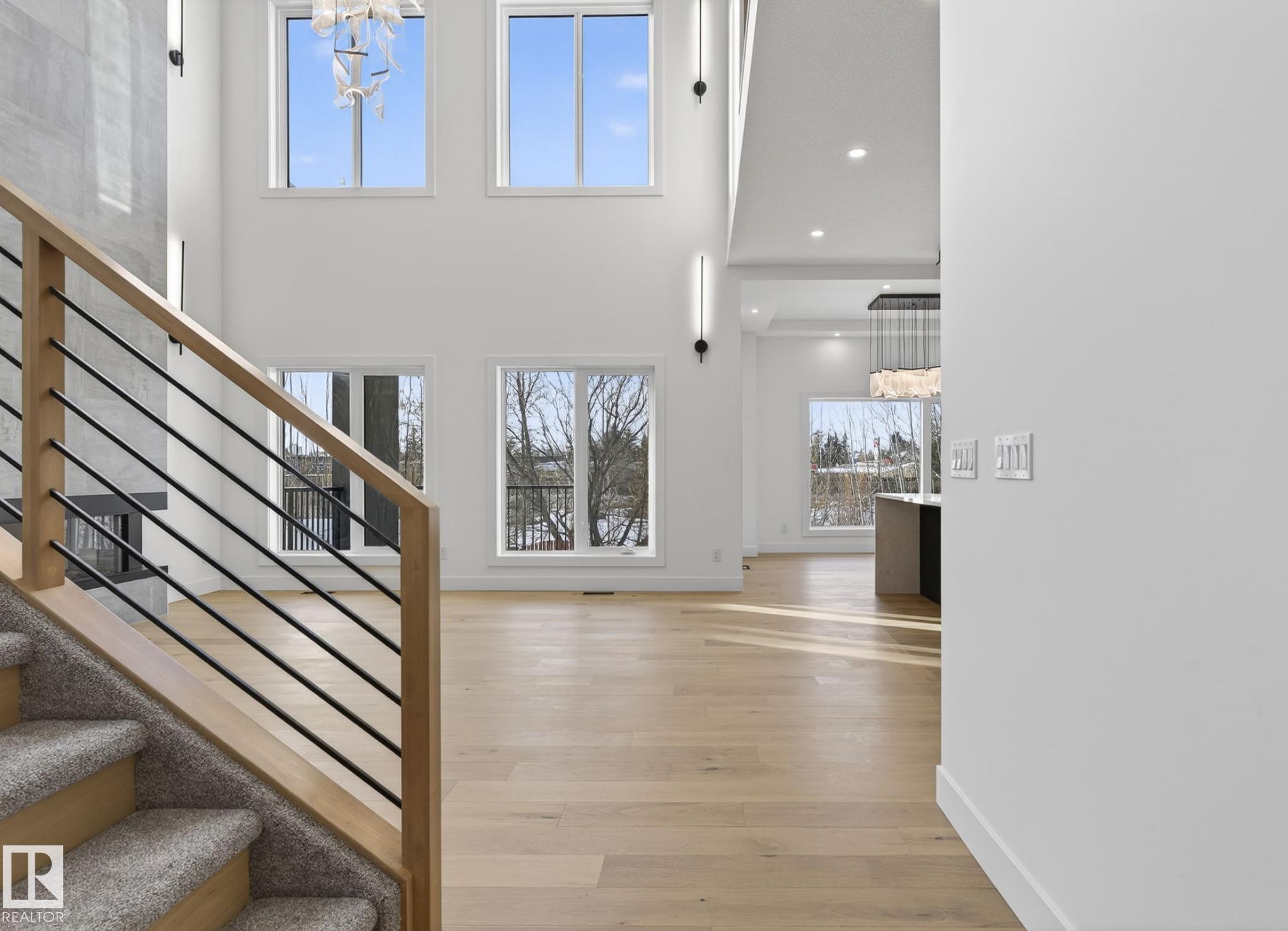 https://zimg.paragon.ice.com/ParagonImages/Property/PM/RAE/225401218/16/0/0/ccab50ef0134e9d3ae98571fbacaee39/1/22c1ab9094d7adfadf95fd2beb4edb4d/225401218-5b953c51-a24b-4b96-8768-64bcc694f7cf.JPG