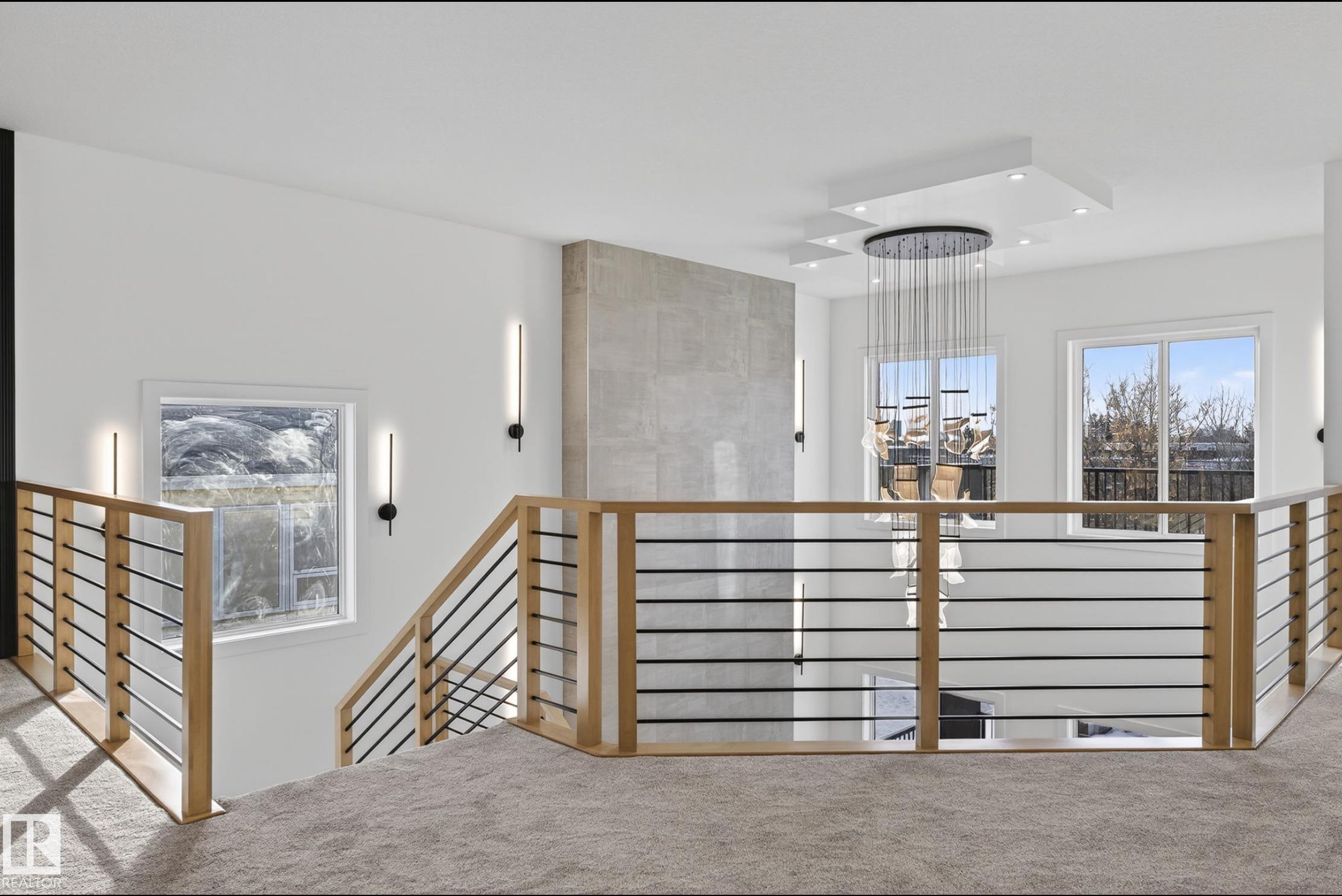 https://zimg.paragon.ice.com/ParagonImages/Property/PM/RAE/225401218/23/0/0/edaeefed88112032556825f6e9417f05/1/22c1ab9094d7adfadf95fd2beb4edb4d/225401218-44b9740b-ffa5-442b-bbb8-9283dab49293.JPG