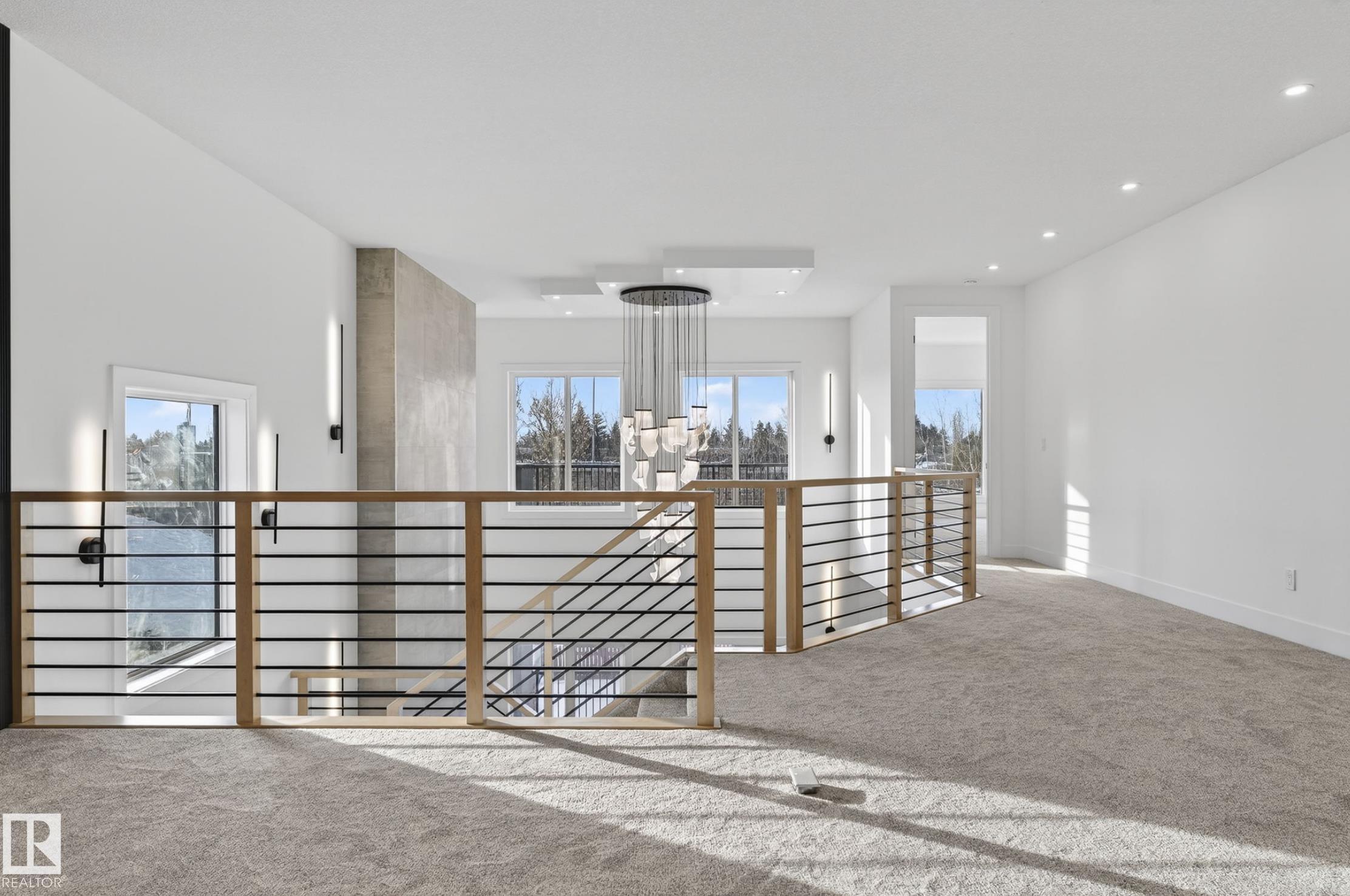 https://zimg.paragon.ice.com/ParagonImages/Property/PM/RAE/225401218/24/0/0/36ea626dc095ad366367bd8975c81a41/1/22c1ab9094d7adfadf95fd2beb4edb4d/225401218-97fcdef9-16de-4e88-9bcc-7e67c8af9642.JPG