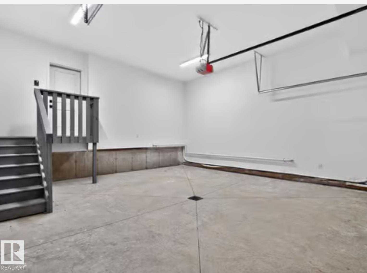 https://zimg.paragon.ice.com/ParagonImages/Property/PM/RAE/225401218/48/0/0/6058ef2ba8bdbf54d0d7acec2bc6c782/1/22c1ab9094d7adfadf95fd2beb4edb4d/225401218-4782a488-94f7-402b-a29e-a9dfc8d88dfa.JPG