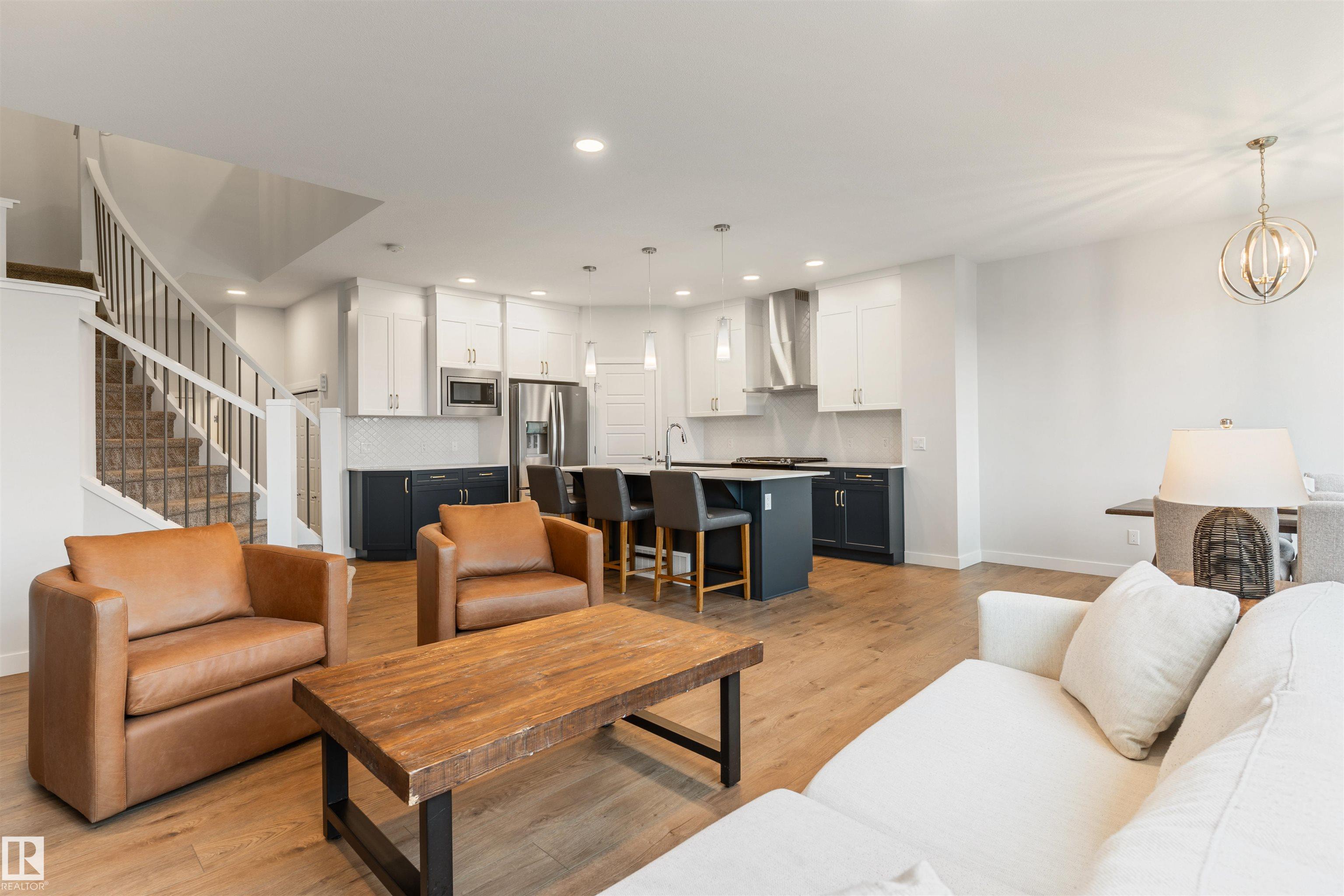 https://zimg.paragon.ice.com/ParagonImages/Property/PM/RAE/225401226/17/0/0/471ae639b96d8e6bd23875549fb14a85/1/3e885b18d254af0d1b680a50960f1b9b/225401226-cb67da40-b4c8-4bdb-8849-cec9055da57c.JPG