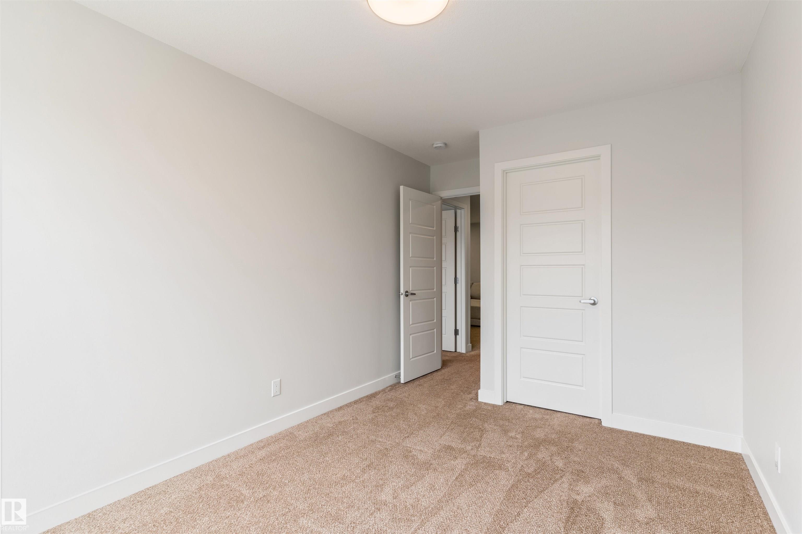 https://zimg.paragon.ice.com/ParagonImages/Property/PM/RAE/225401226/37/0/0/ff52d62eeb955da8e7aa83f51f9269ee/1/3e885b18d254af0d1b680a50960f1b9b/225401226-b59b0c4f-ab38-496a-80be-bb85781c81a8.JPG