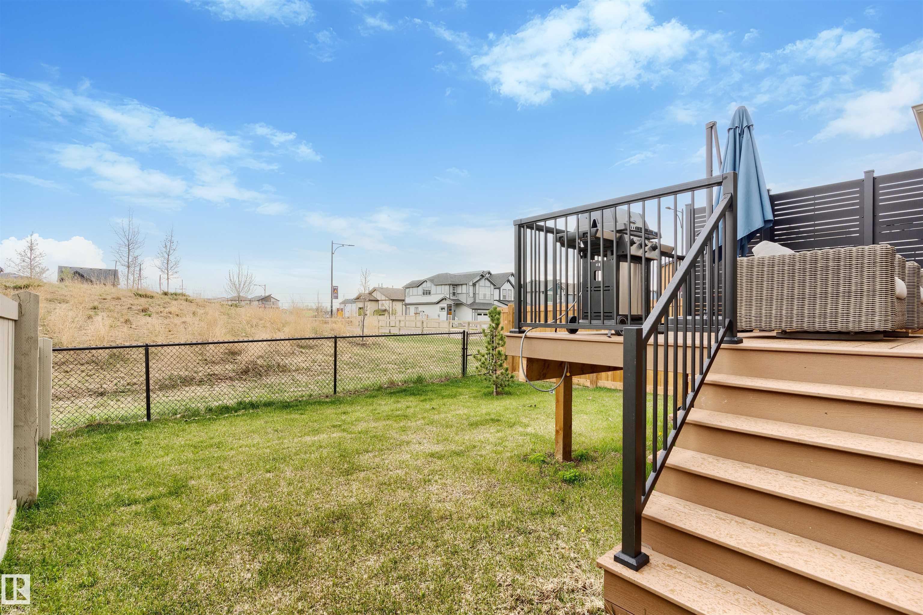 https://zimg.paragon.ice.com/ParagonImages/Property/PM/RAE/225401226/40/0/0/ab523c5f9a4a30a95b2a8ef78bd4081f/1/3e885b18d254af0d1b680a50960f1b9b/225401226-974c2236-fd02-4c2a-b5bf-d76063386c7d.JPG