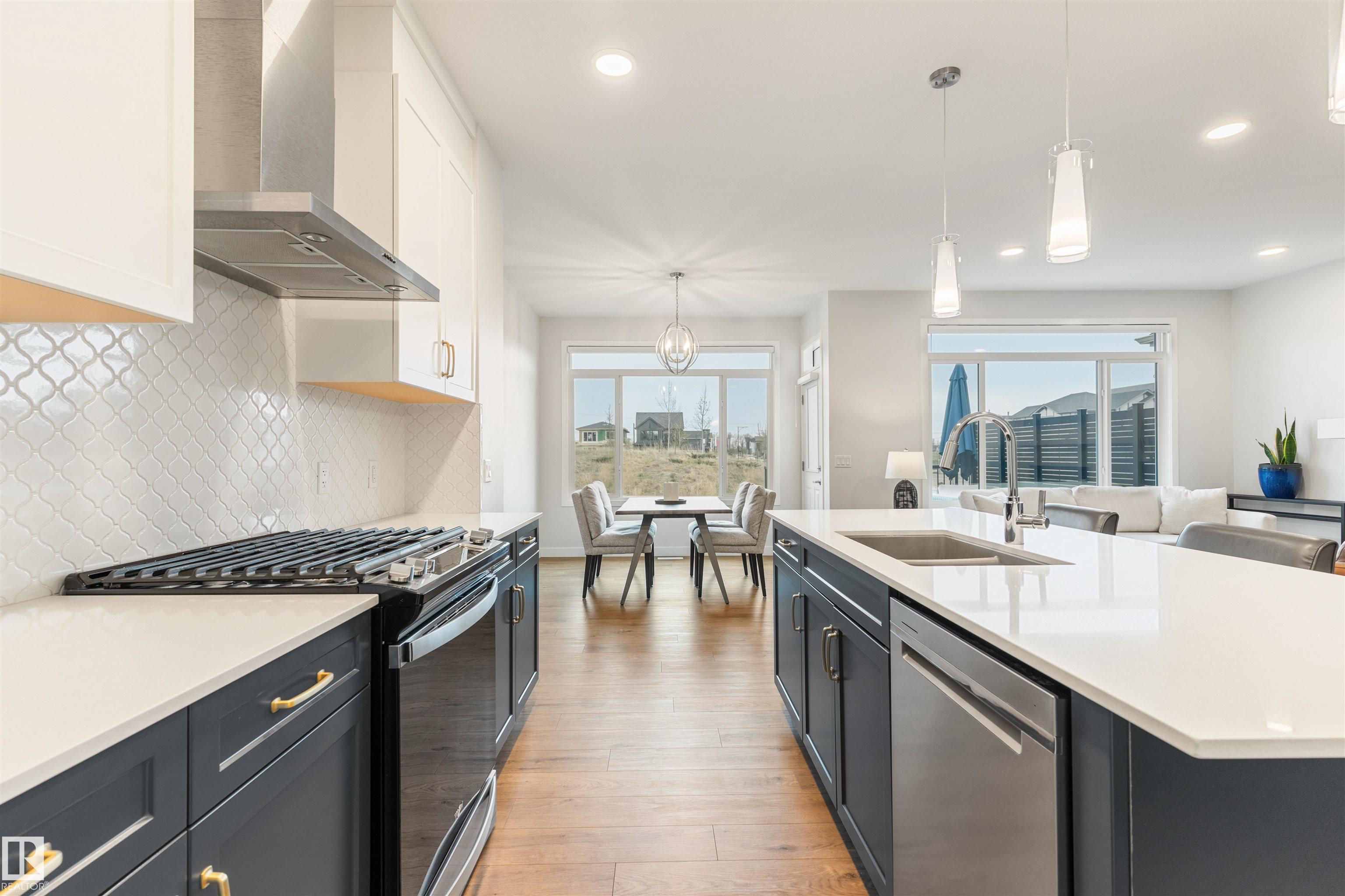 https://zimg.paragon.ice.com/ParagonImages/Property/PM/RAE/225401226/6/0/0/32ee2f688bd503a8ececefe082f304eb/1/3e885b18d254af0d1b680a50960f1b9b/225401226-128492b1-0eaf-4d8d-83cd-cd19e9a5303f.JPG