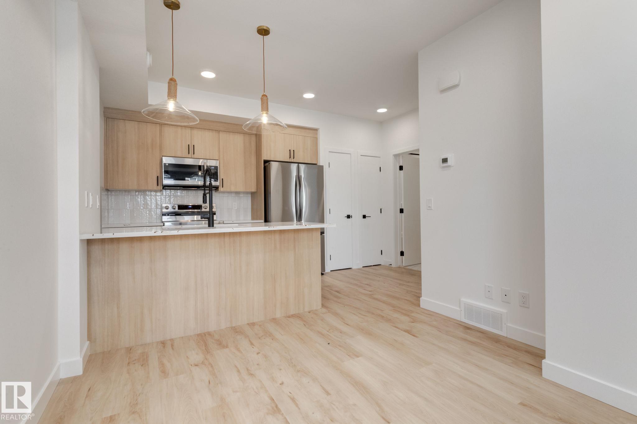 Photo 14 at 16231 19 Avenue SW, Glenridding Ravine, Edmonton