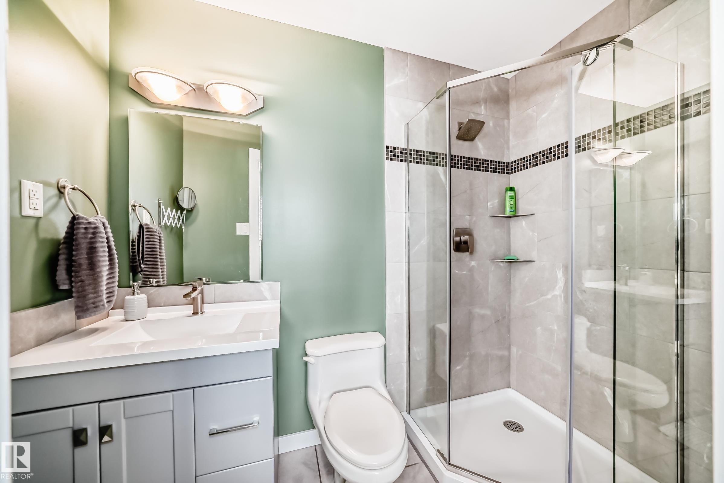 Photo 22 at 10652 144 Street NW, Grovenor, Edmonton