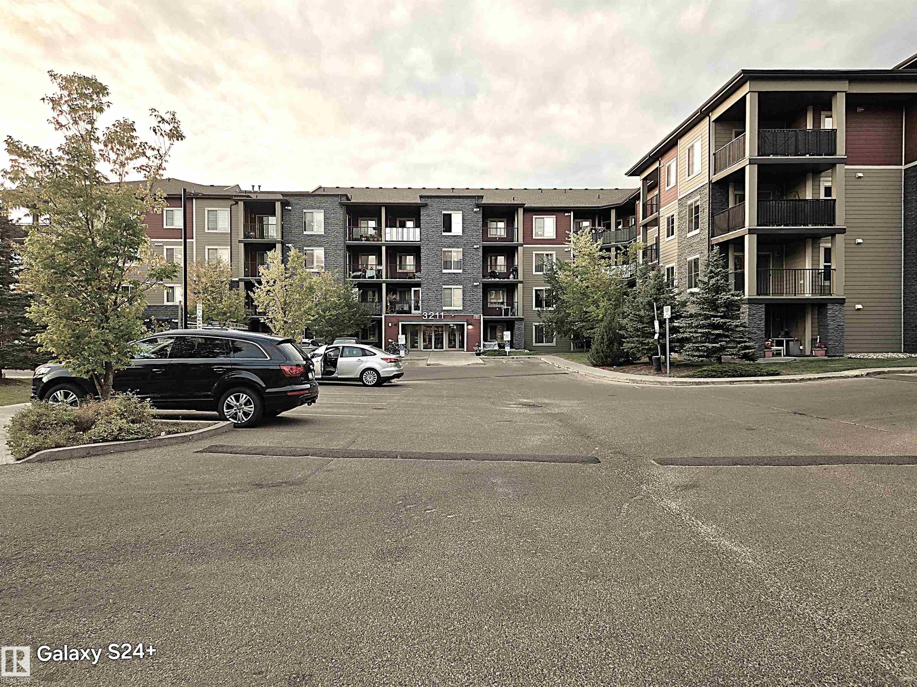Photo 10 at 206 - 3207 James Mowatt Trail SW, Allard, Edmonton