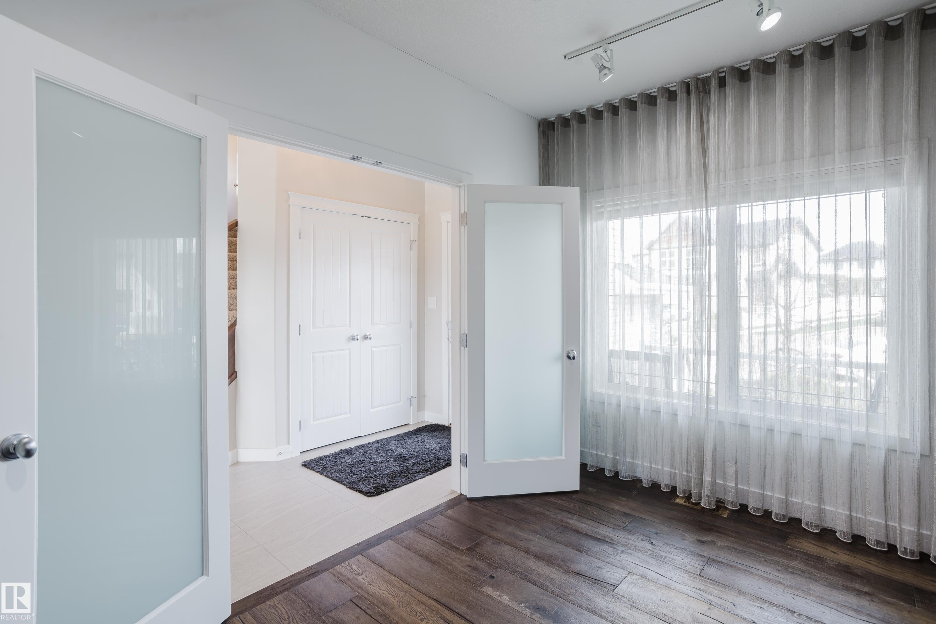 Photo 30 at 15807 11 Avenue SW, Glenridding Heights, Edmonton