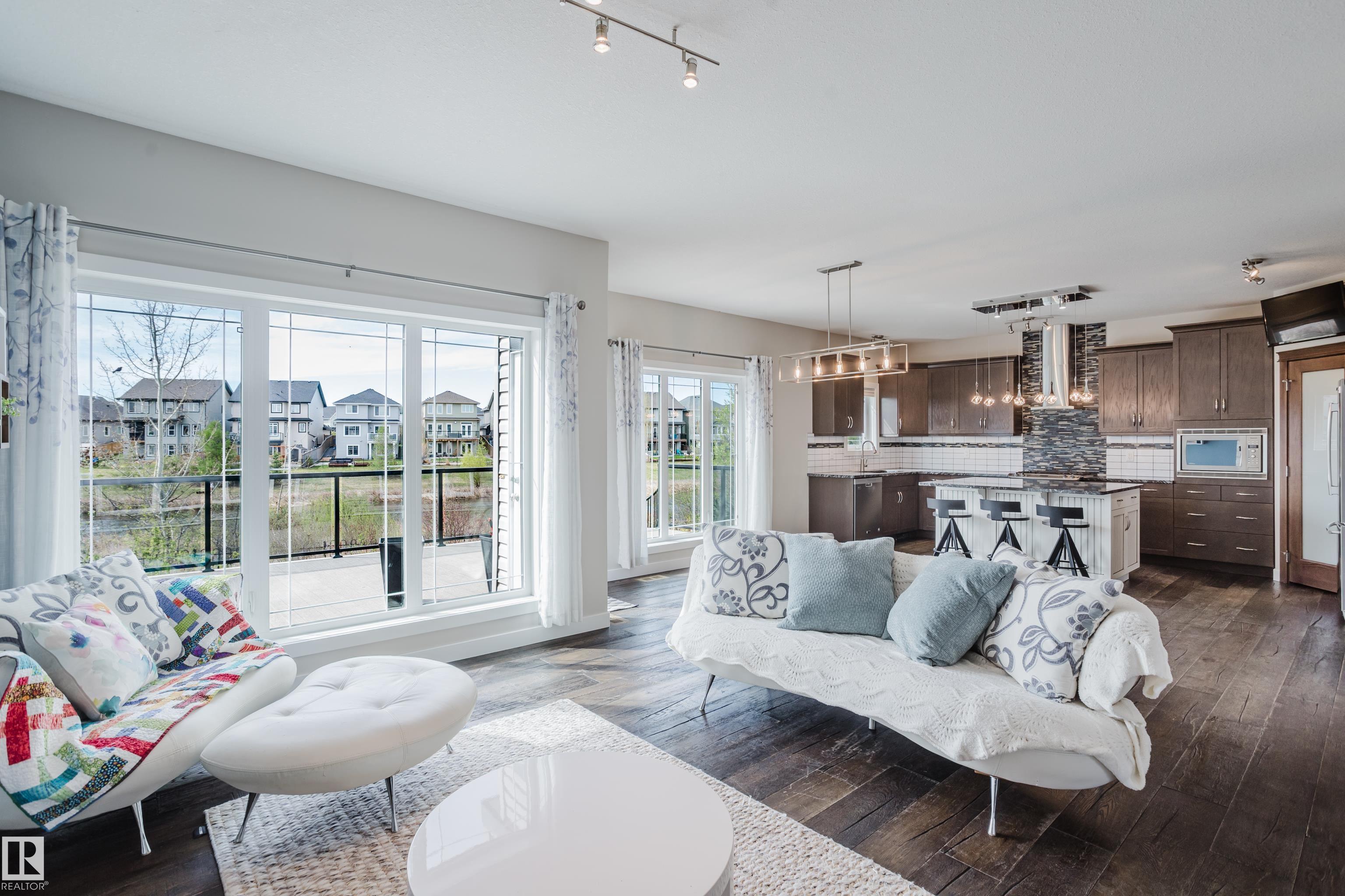Photo 7 at 15807 11 Avenue SW, Glenridding Heights, Edmonton