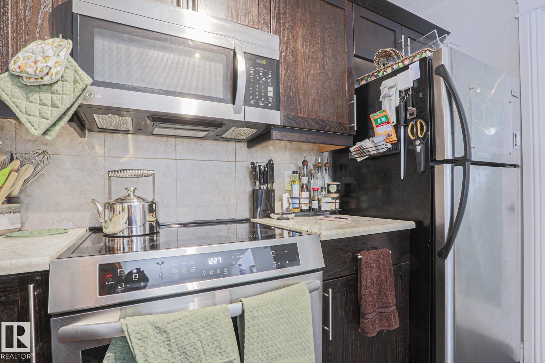 Photo 12 at 1621 64 Street SW, Walker, Edmonton