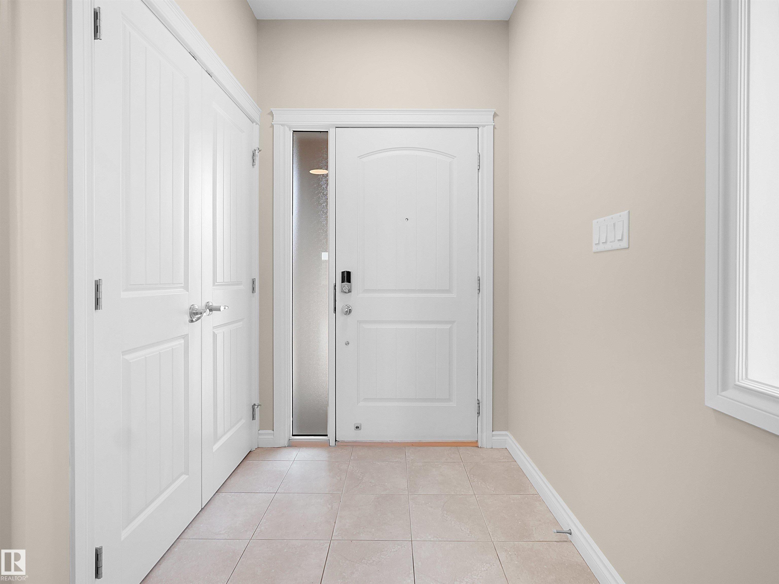 Photo 14 at 15926 10 Avenue SW, Glenridding Heights, Edmonton