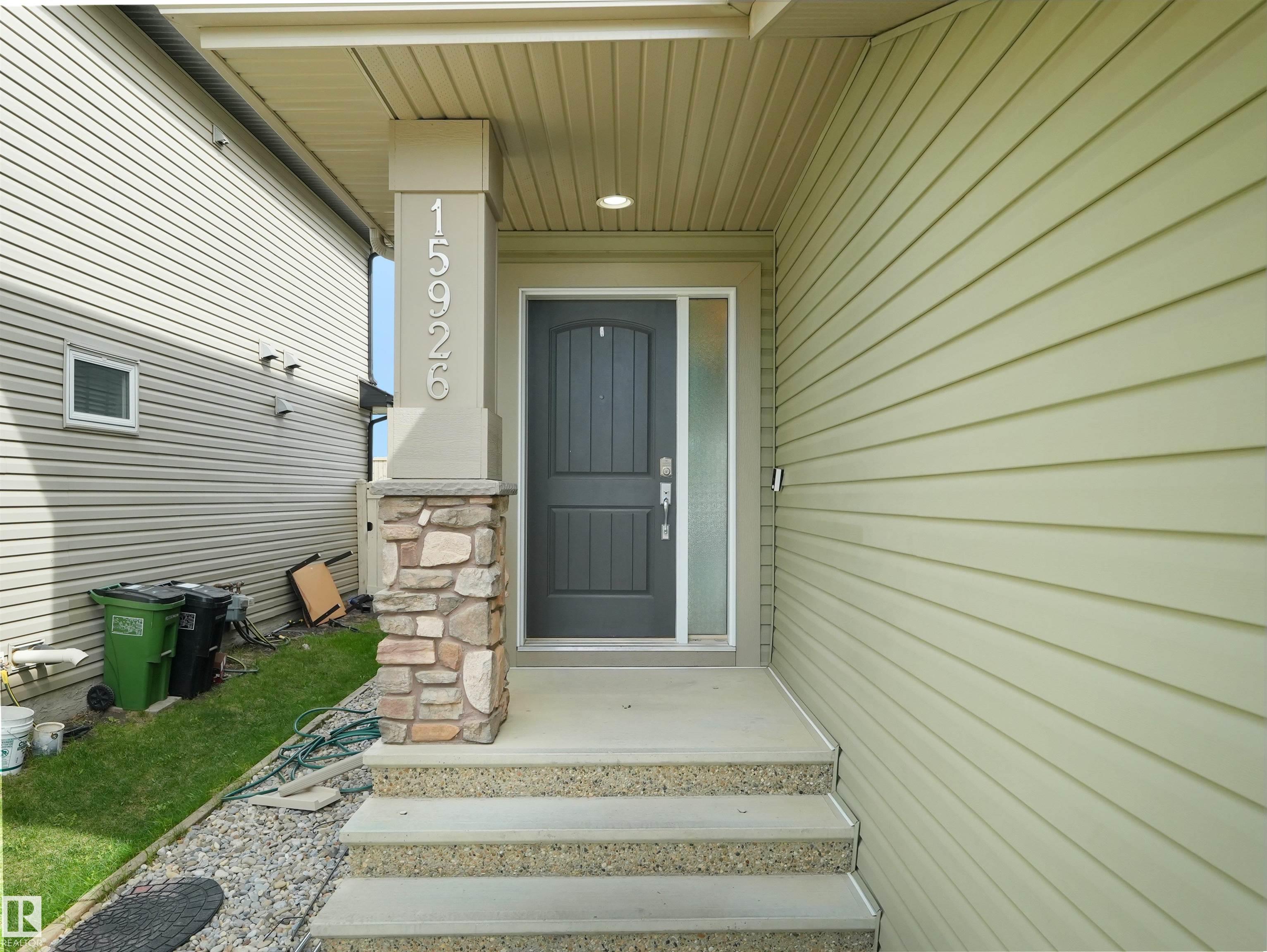 Picture for 15926 10 AV SW SW