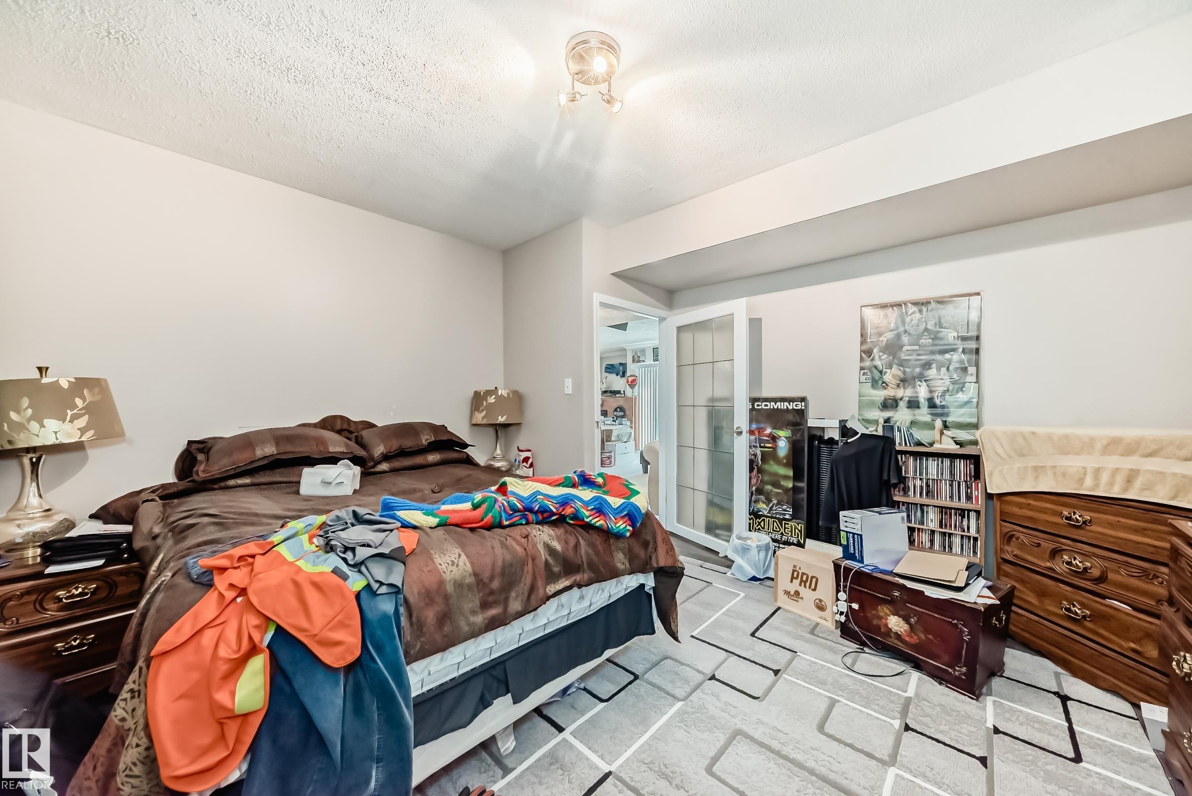 https://zimg.paragon.ice.com/ParagonImages/Property/PM/RAE/225401243/42/0/0/537193812976b0f4d073075b8f1586a9/1/2b28b3a3f24293e38d077bd700557782/225401243-8b4f439e-a72e-41a8-bfae-fdd1b815aacd.JPG