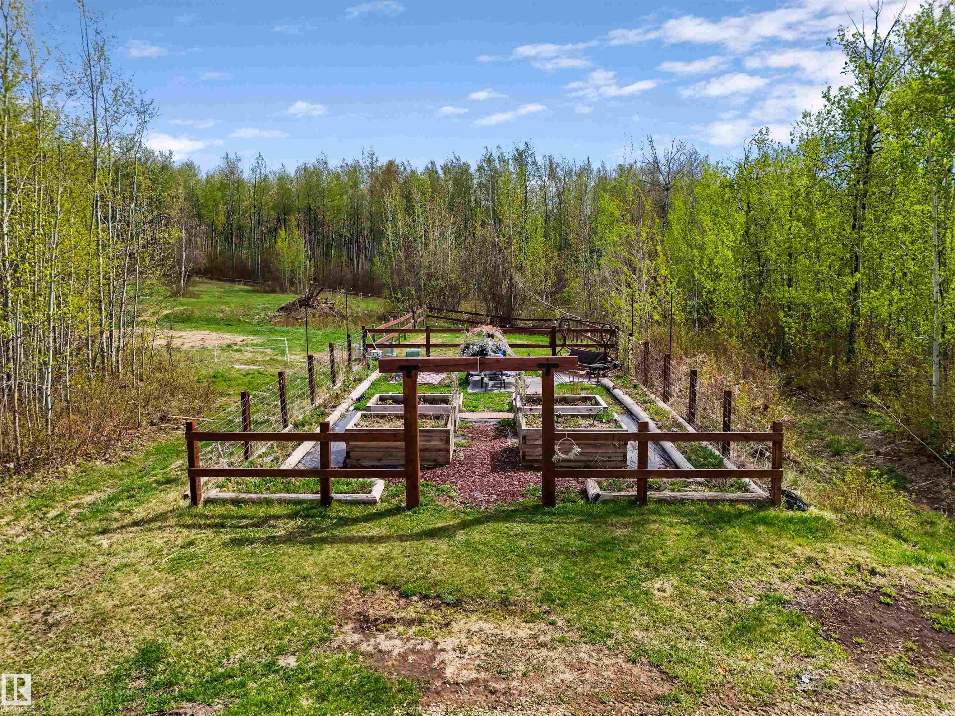 Photo 9 at 7424 Twp Road 520, None, Rural Parkland County