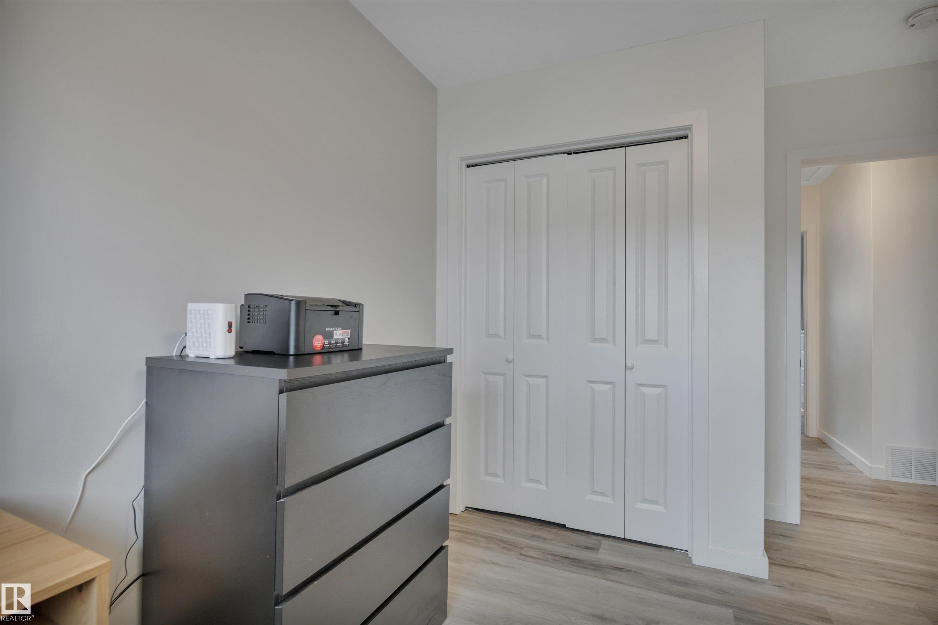 https://zimg.paragon.ice.com/ParagonImages/Property/PM/RAE/225401255/24/0/0/50264a1404df033596bf8acb3da823e9/1/35ad29b0dcf7dd13a6a9654be3d67fd9/225401255-d6c5920c-5f32-4565-9bb1-22abc27a3ec4.JPG