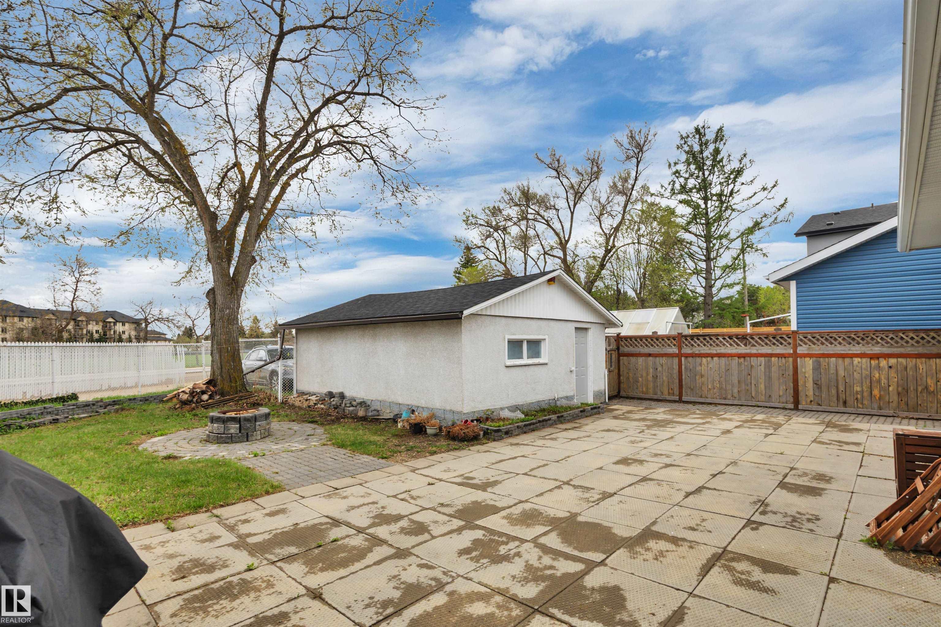 https://zimg.paragon.ice.com/ParagonImages/Property/PM/RAE/225401255/40/0/0/84829ebb83419d12817a08a8a0fa1068/1/35ad29b0dcf7dd13a6a9654be3d67fd9/225401255-0ff7bef2-f542-492a-a5a4-8ac1134970bf.JPG